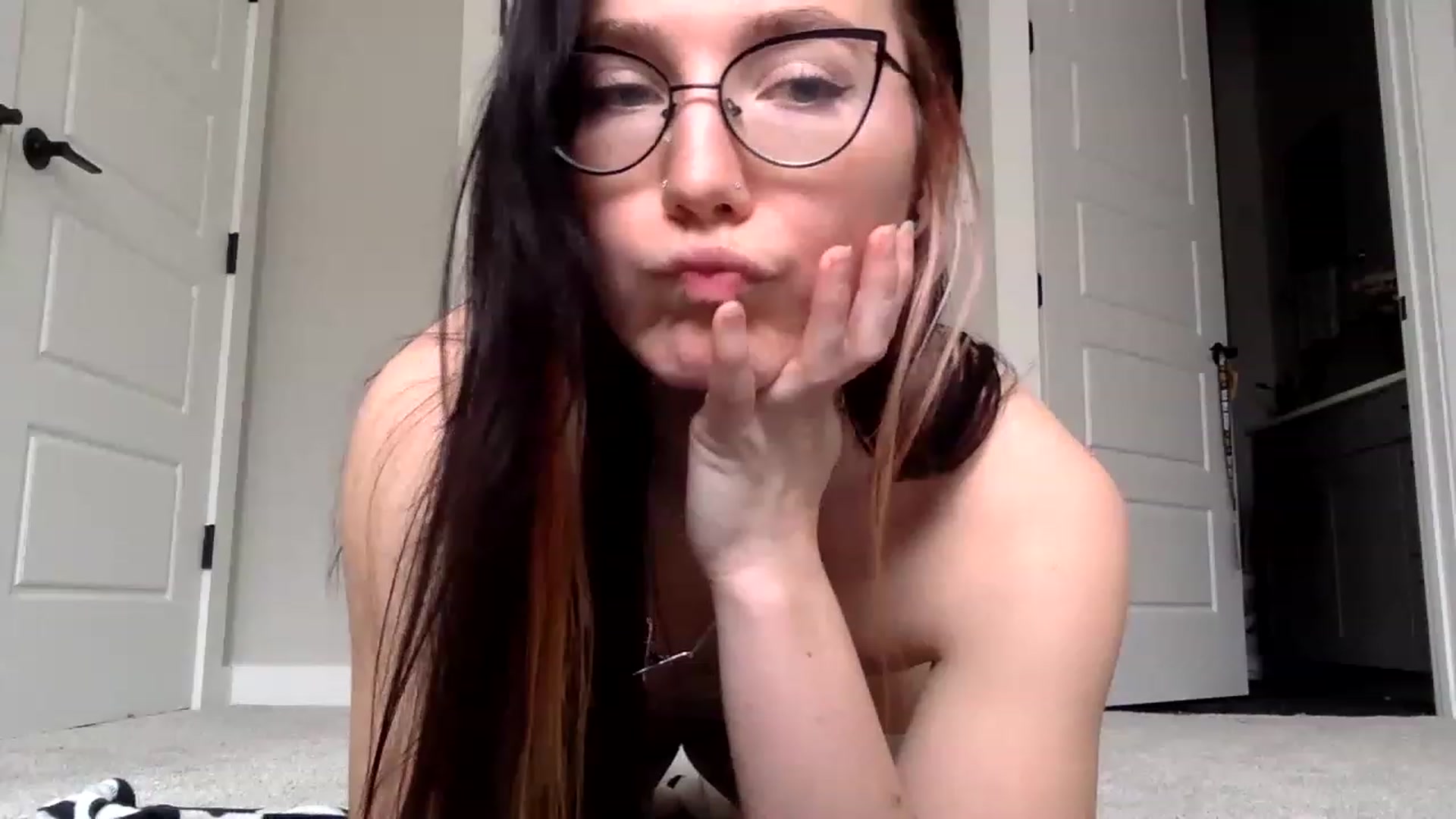Gallery image thumbnail from Princesss25's myfreecams stream on, 02/22/2023, 15:26 image 13 of 20