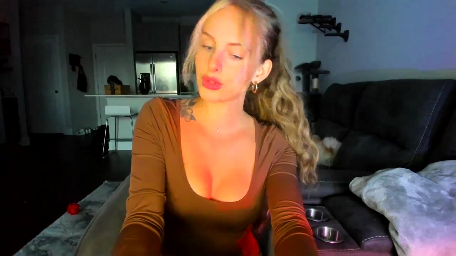 Gallery image thumbnail from PrincesssTati's myfreecams stream on, 09/03/2023, 24:01 image 6 of 20