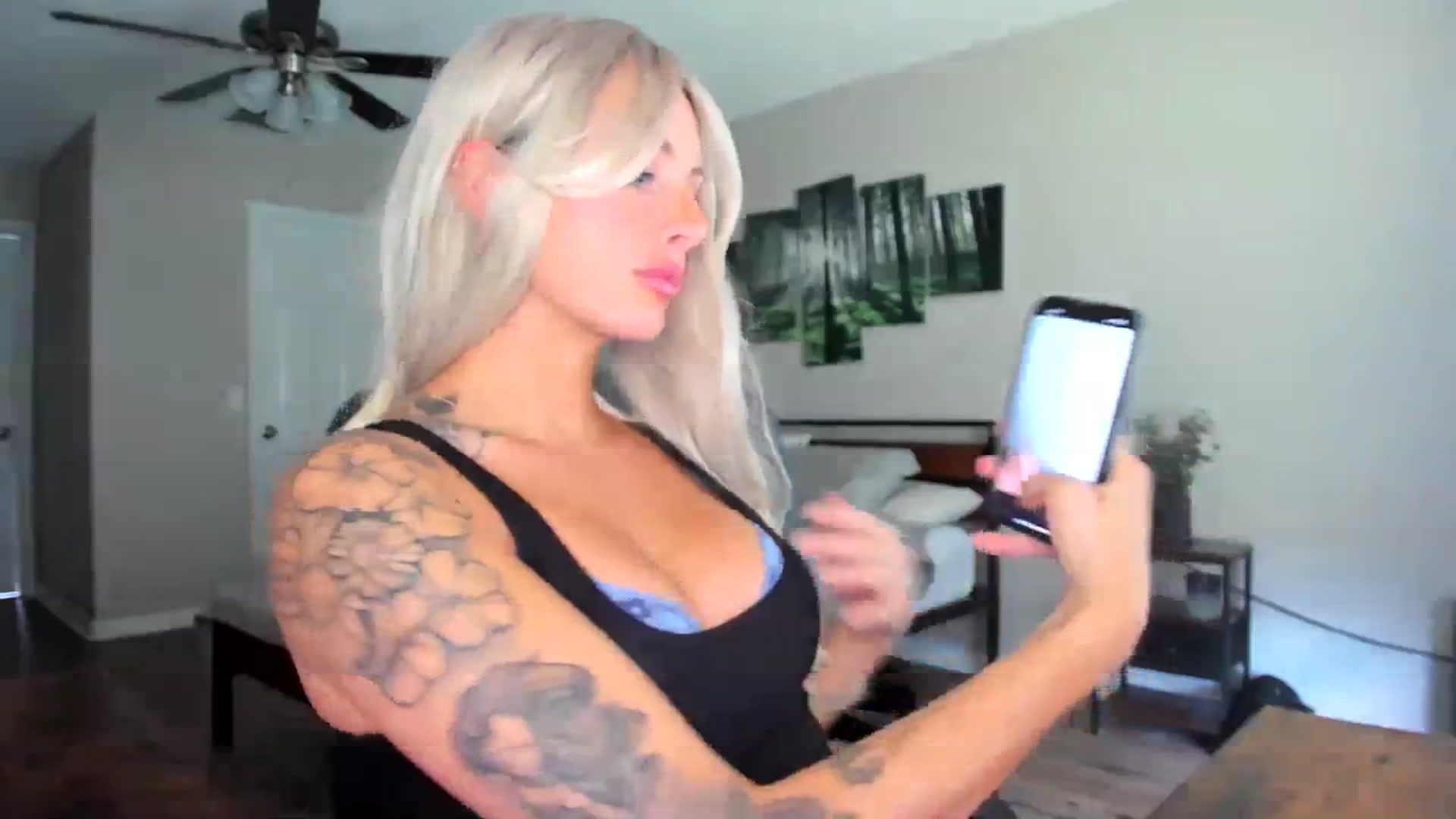 Gallery image thumbnail from PrincesssTati's myfreecams stream on, 09/12/2023, 22:01 image 14 of 20