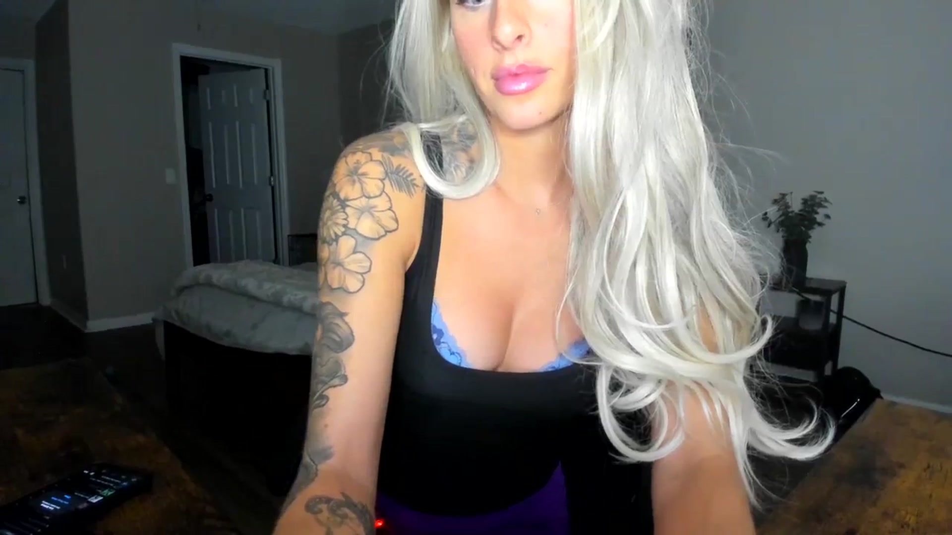 Gallery image thumbnail from PrincesssTati's myfreecams stream on, 09/13/2023, 01:00 image 4 of 20