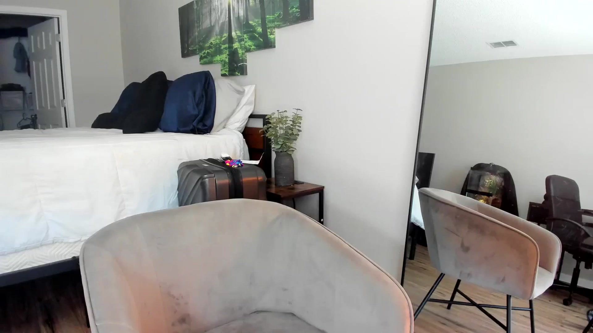 Gallery image thumbnail from PrincesssTati's myfreecams stream on, 09/20/2023, 19:32 image 15 of 20