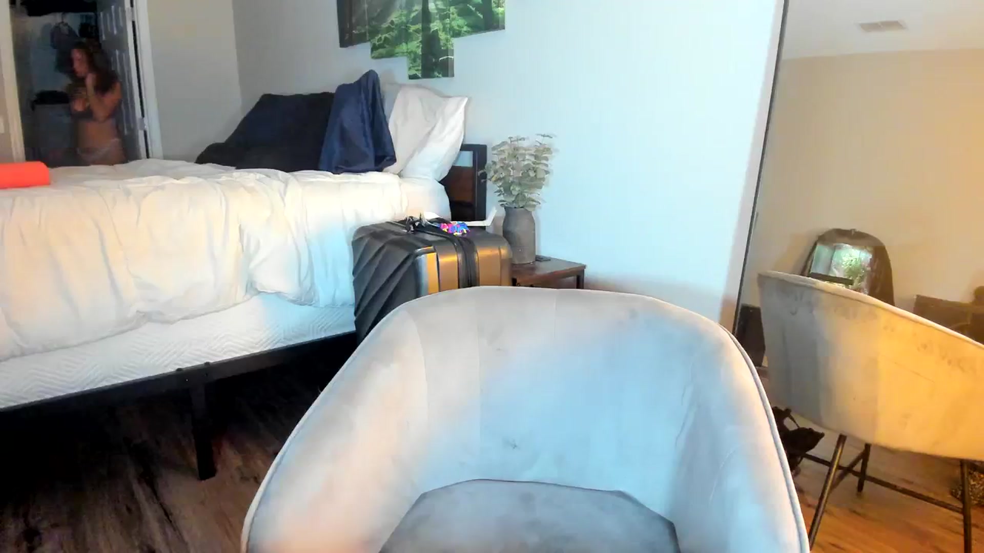 Gallery image thumbnail from PrincesssTati's myfreecams stream on, 09/21/2023, 03:35 image 6 of 20