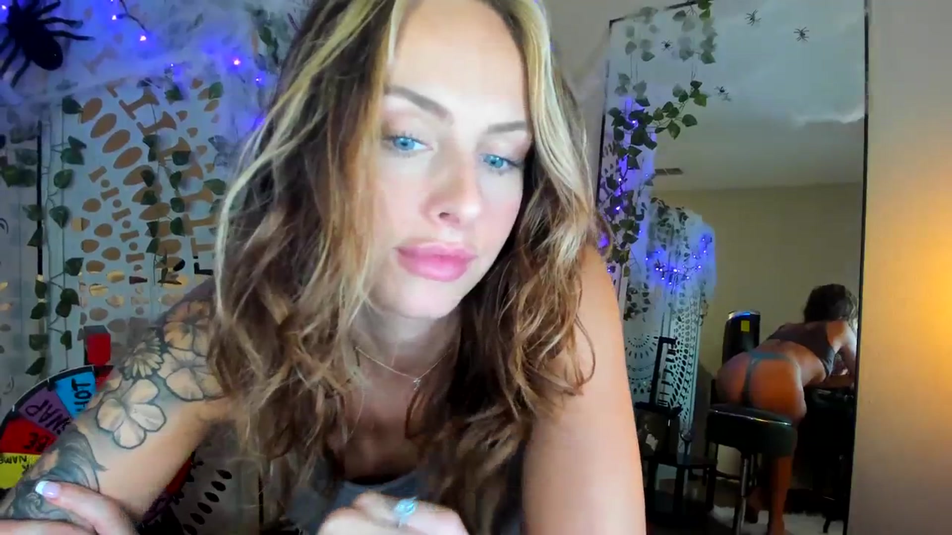Gallery image thumbnail from PrincesssTati's myfreecams stream on, 10/04/2023, 01:48 image 19 of 20
