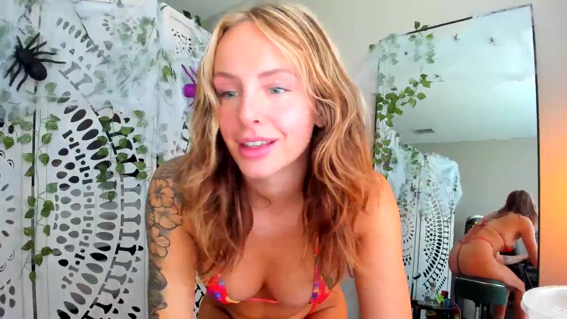 Gallery image thumbnail from PrincesssTati's myfreecams stream on, 10/11/2023, 18:26 image 3 of 20