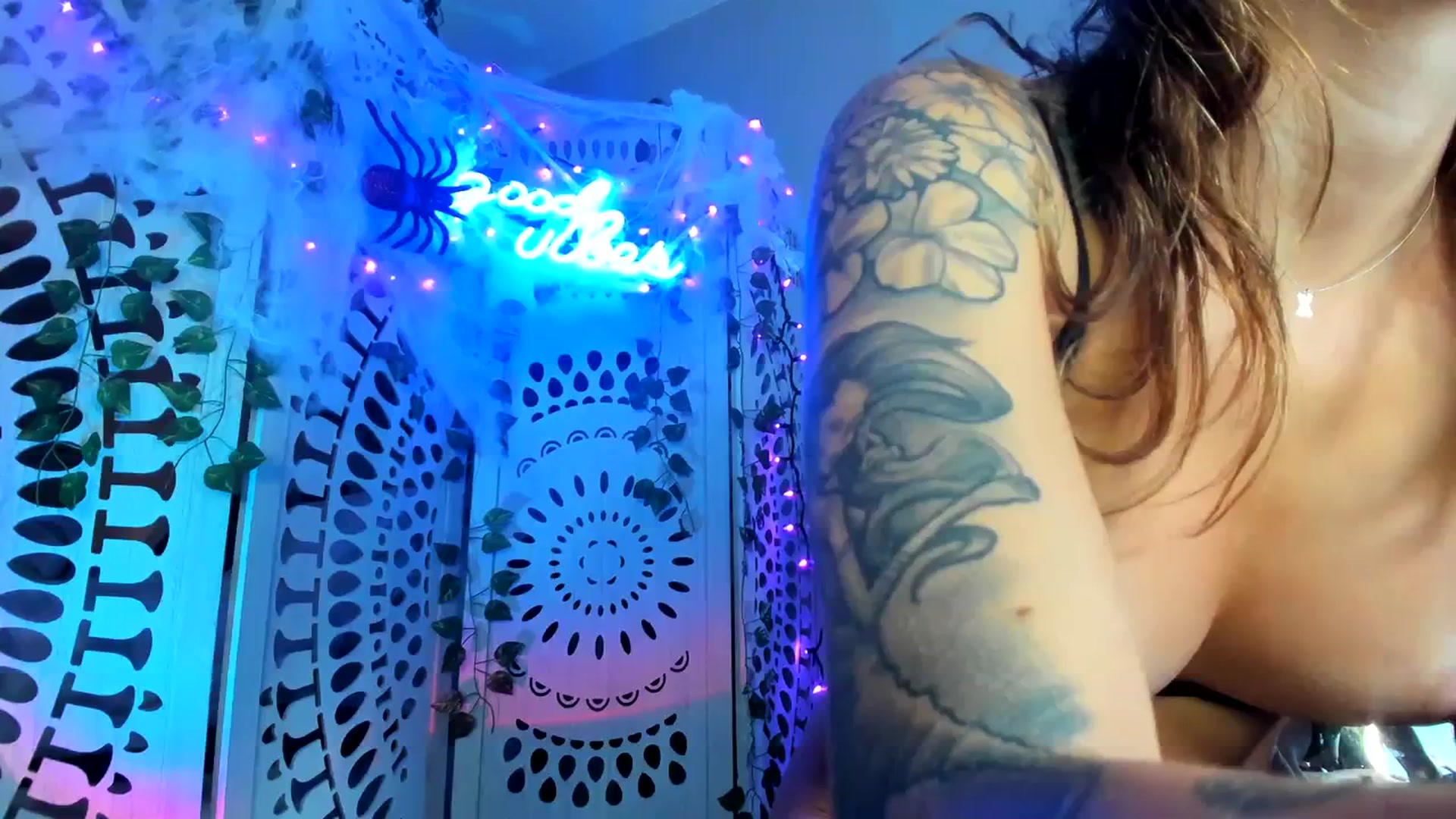 Gallery image thumbnail from PrincesssTati's myfreecams stream on, 10/13/2023, 06:55 image 11 of 20