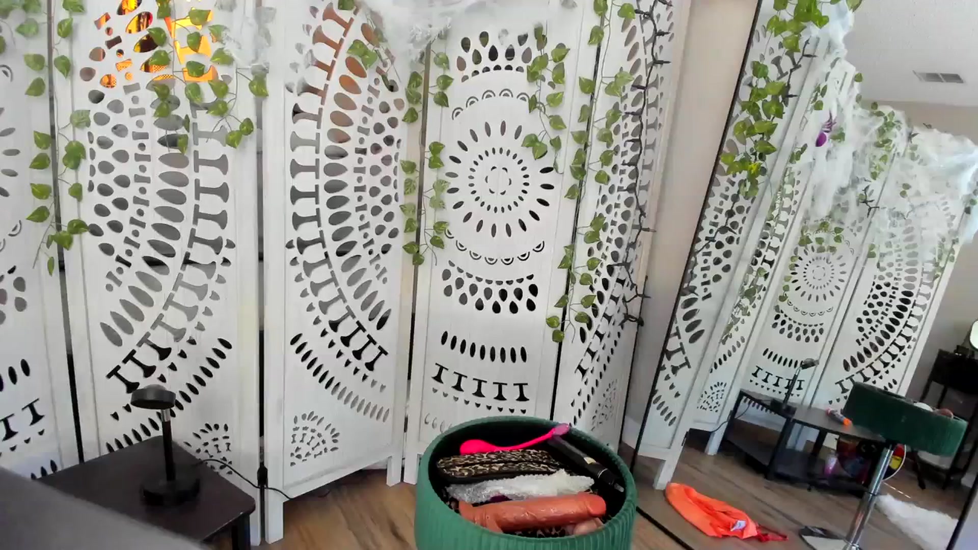 Gallery image thumbnail from PrincesssTati's myfreecams stream on, 10/20/2023, 16:26 image 14 of 20