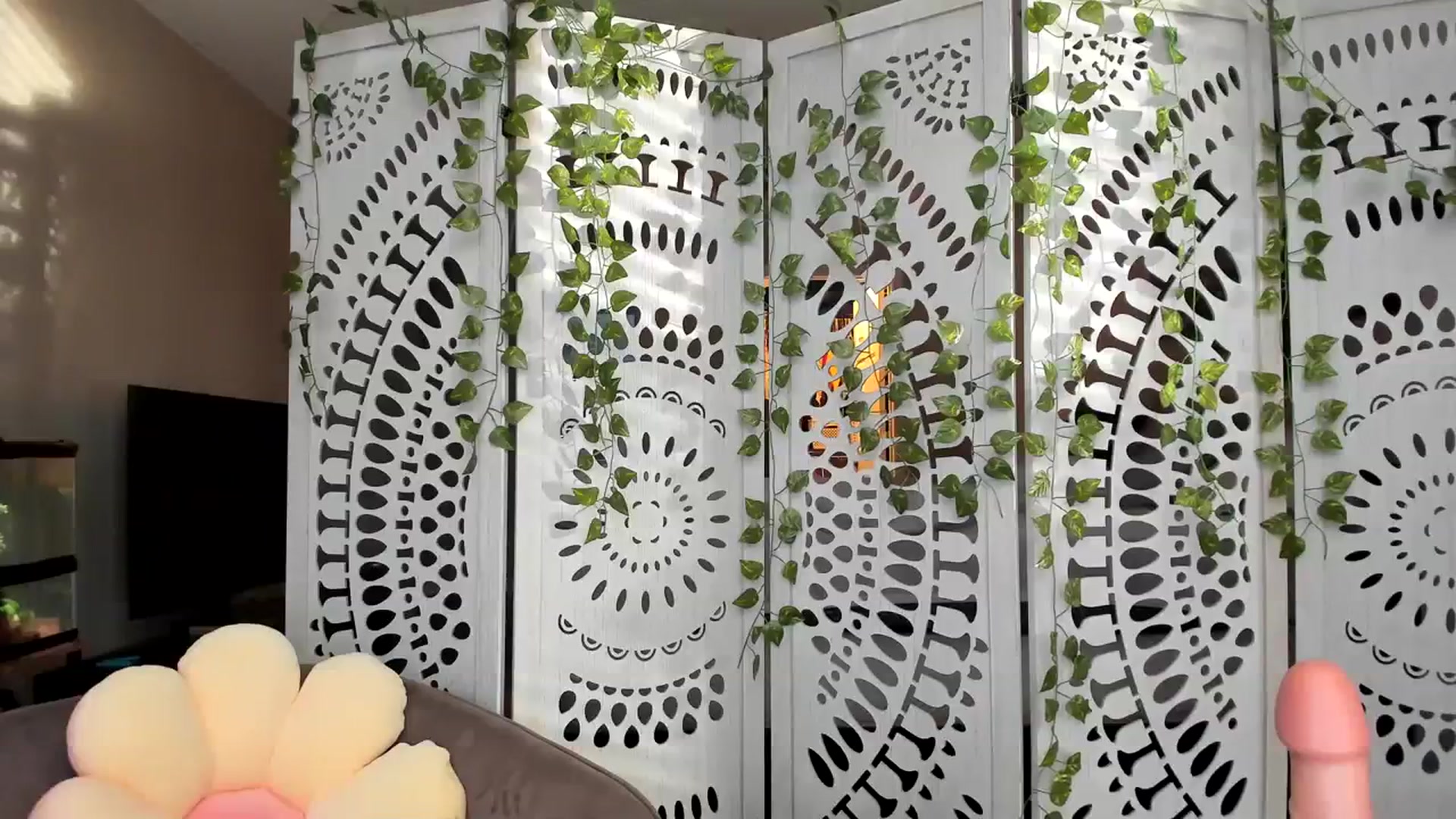 Gallery image thumbnail from PrincesssTati's myfreecams stream on, 12/06/2023, 22:02 image 9 of 20