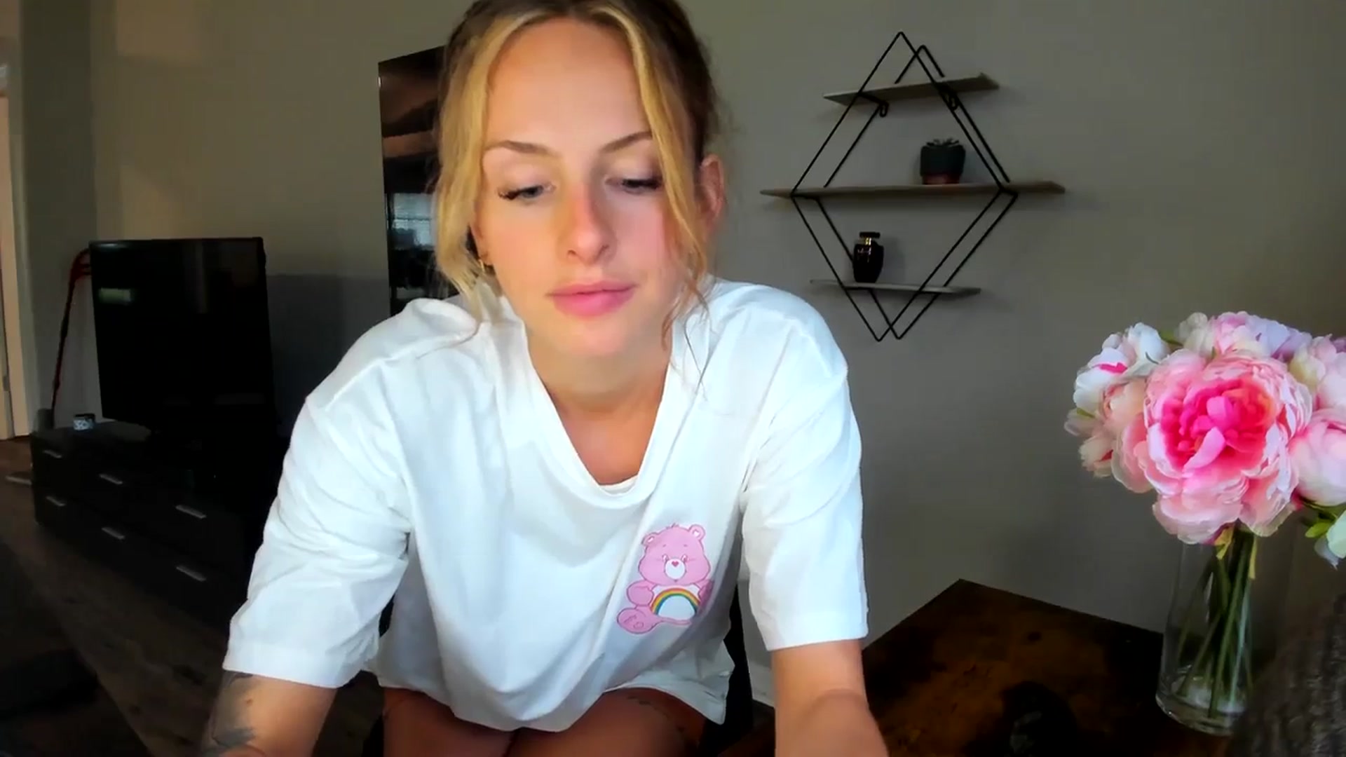 Gallery image thumbnail from PrincesssTati's myfreecams stream on, 12/16/2023, 20:30 image 9 of 20