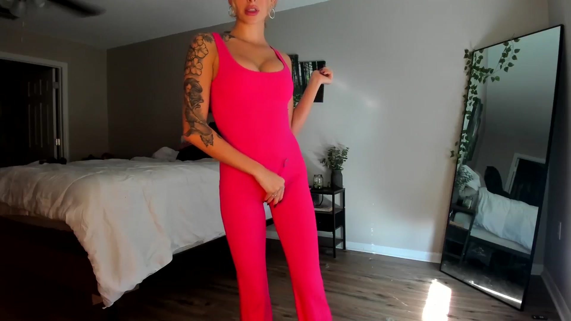 Gallery image thumbnail from PrincesssTati's myfreecams stream on, 01/02/2024, 20:01 image 14 of 20
