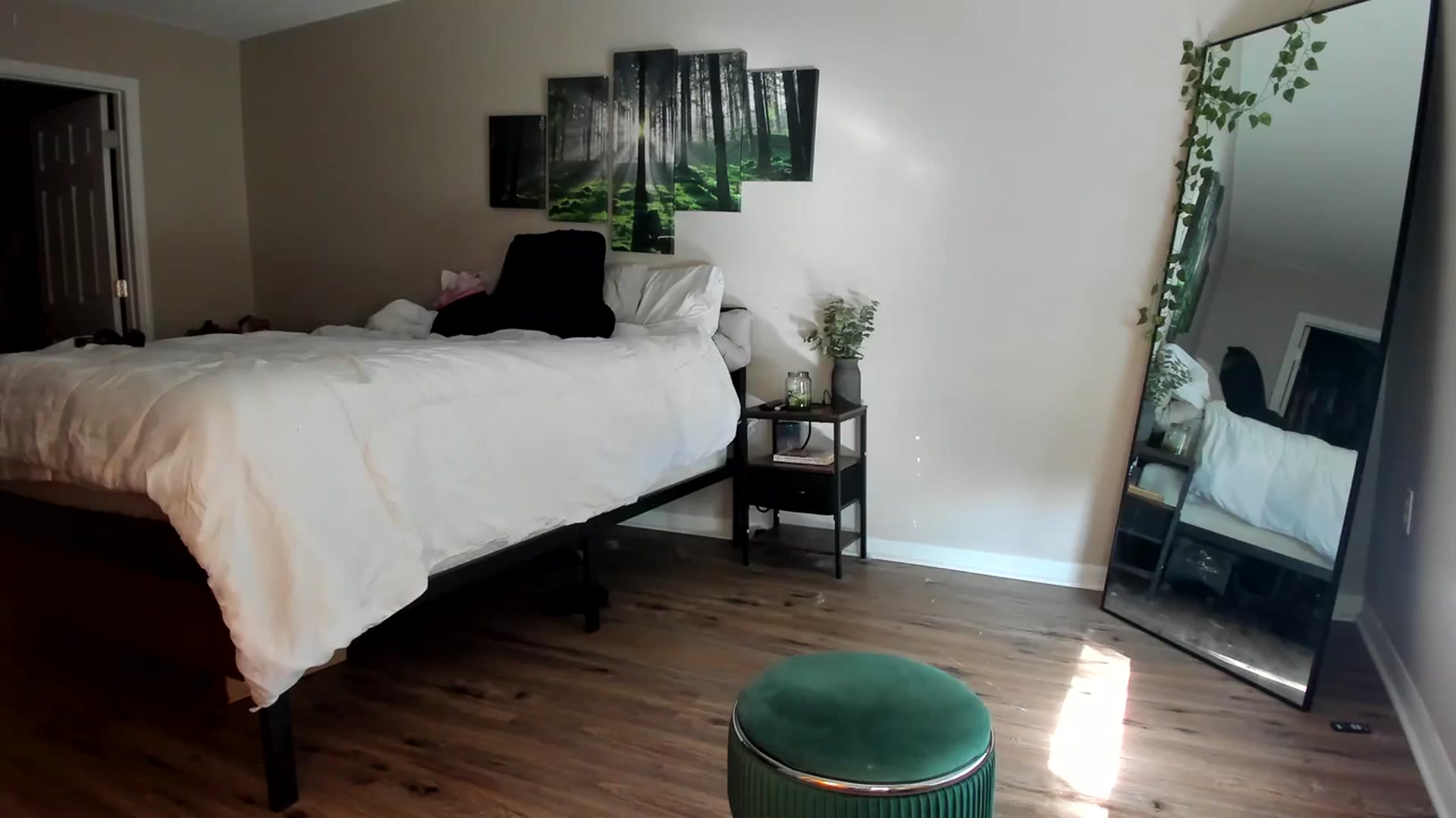 Gallery image thumbnail from PrincesssTati's myfreecams stream on, 01/02/2024, 20:01 image 5 of 20