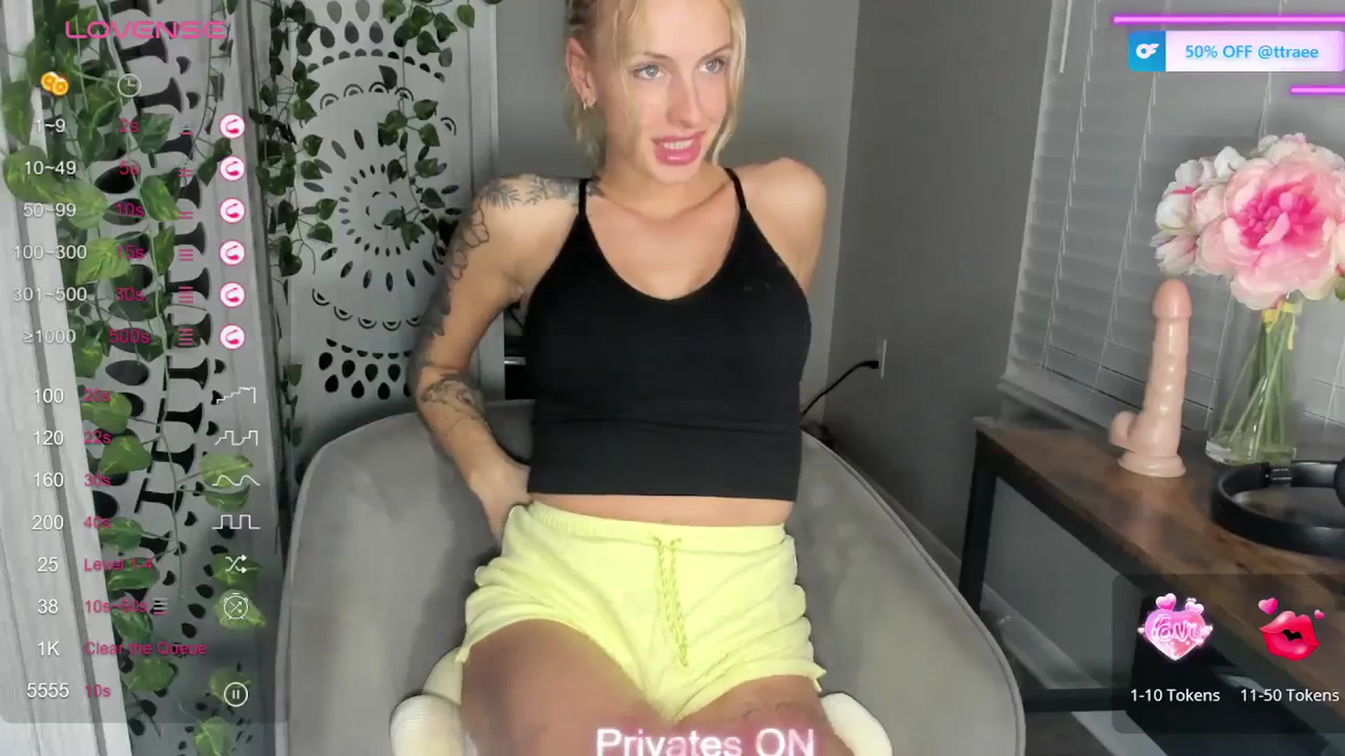 Gallery image thumbnail from PrincesssTati's myfreecams stream on, 01/27/2024, 24:19 image 10 of 20