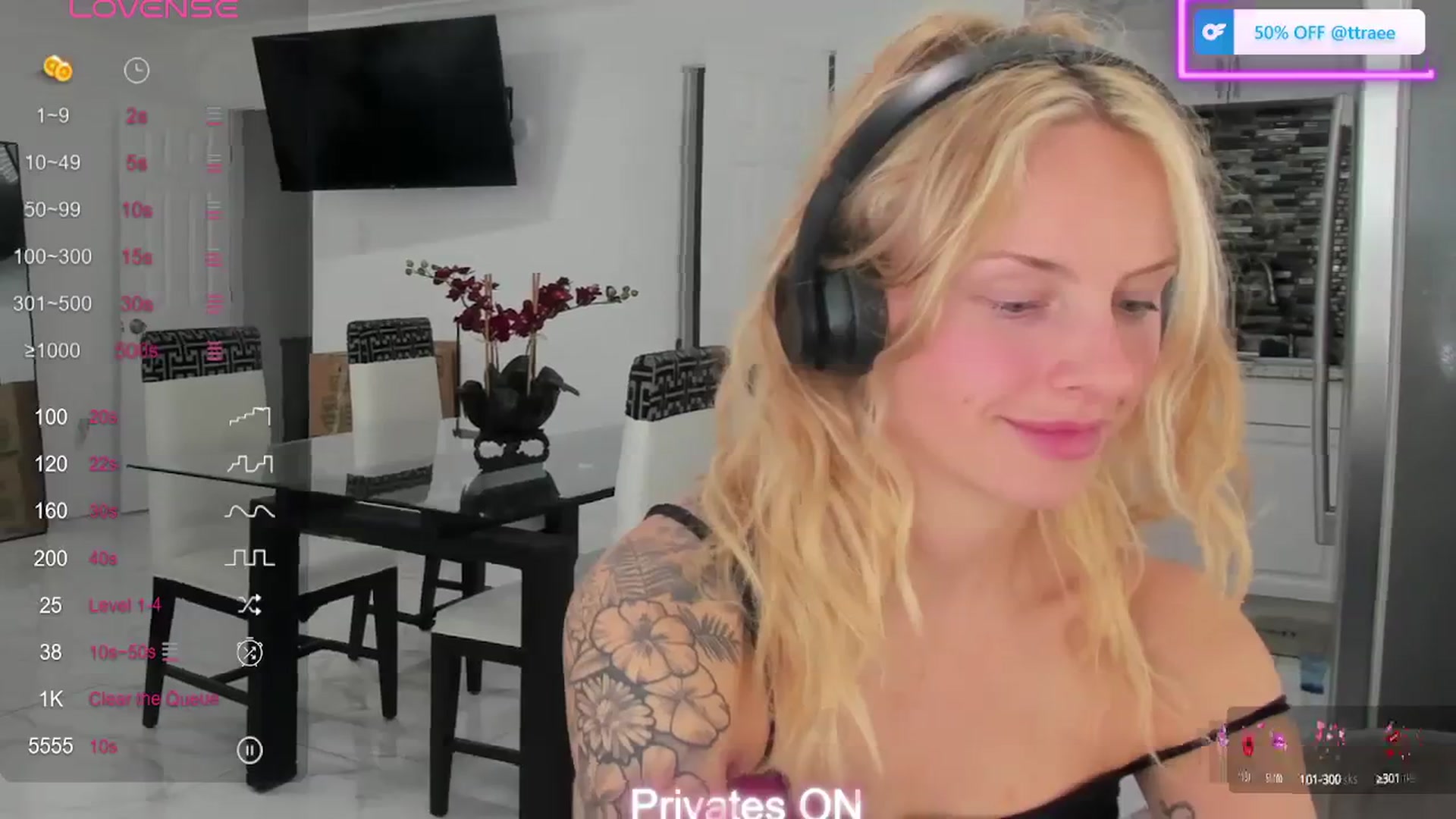 Gallery image thumbnail from PrincesssTati's myfreecams stream on, 02/08/2024, 19:04 image 3 of 20