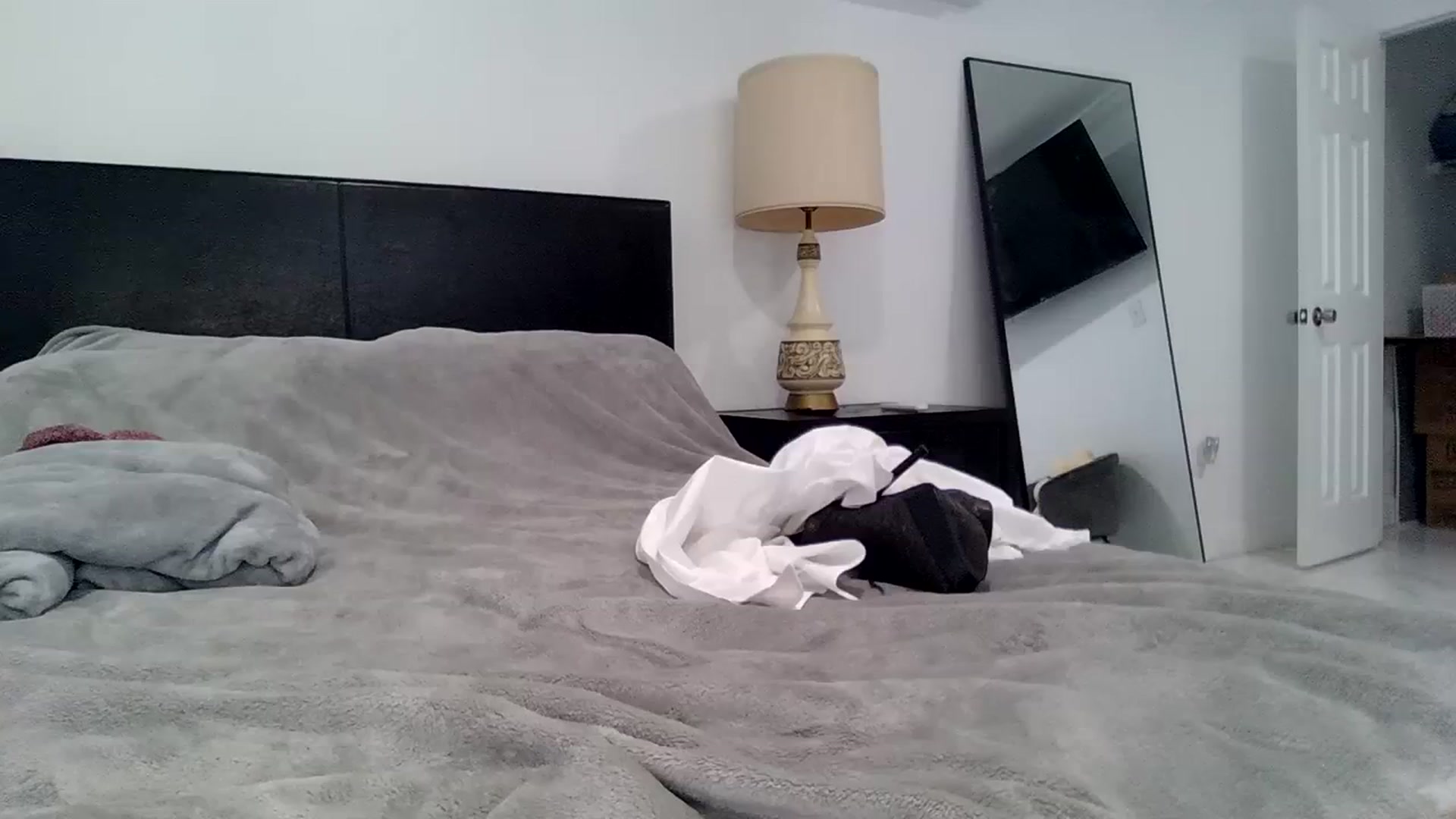 Gallery image thumbnail from PrincesssTati's myfreecams stream on, 02/13/2024, 20:48 image 17 of 20