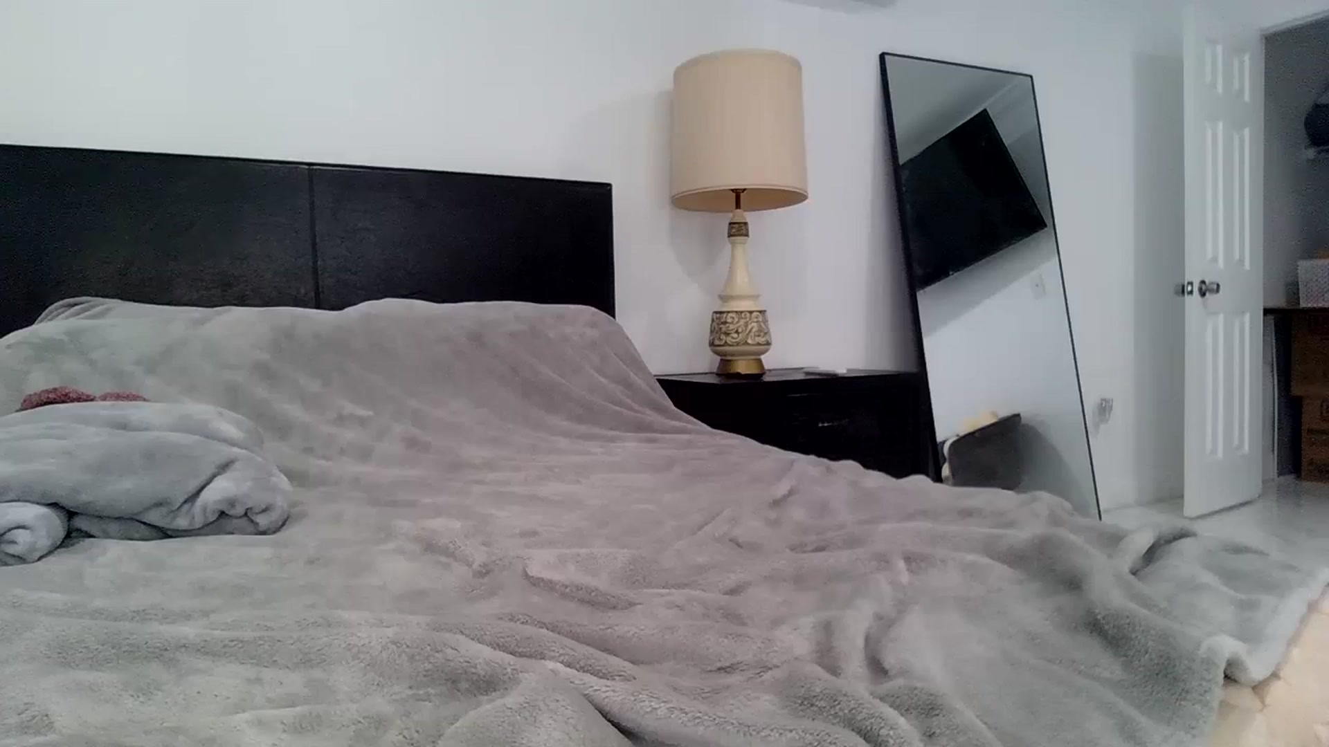 Gallery image thumbnail from PrincesssTati's myfreecams stream on, 02/13/2024, 20:48 image 15 of 20