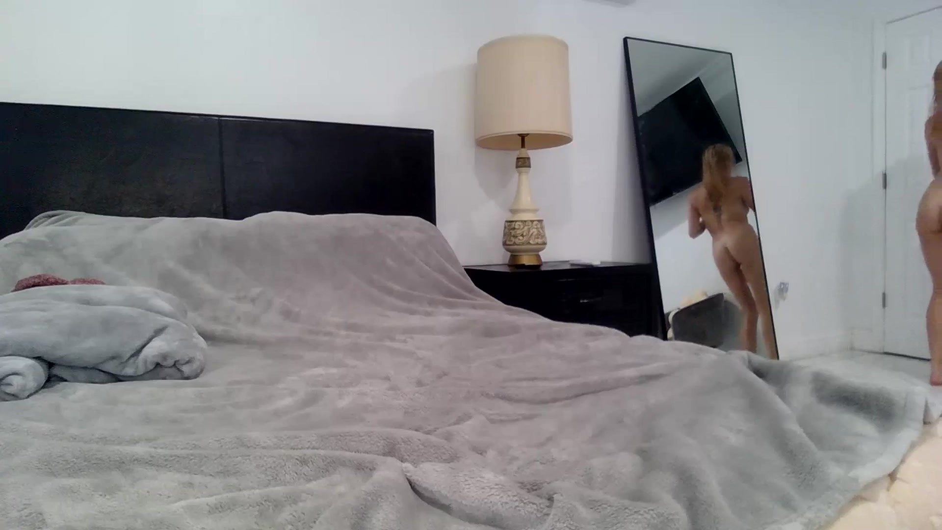 Gallery image thumbnail from PrincesssTati's myfreecams stream on, 02/13/2024, 20:48 image 8 of 20