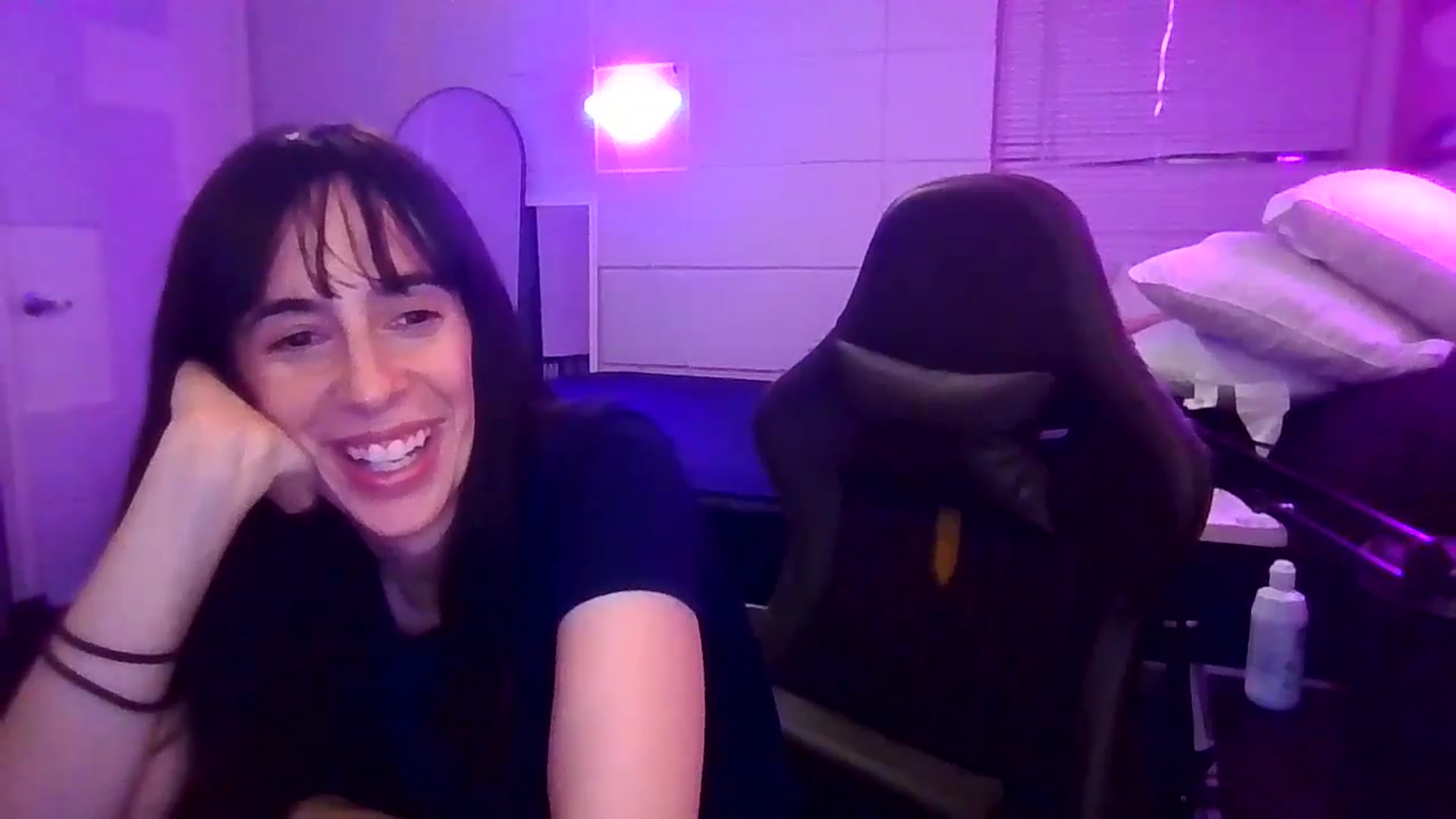 Gallery image thumbnail from PrinzessinPIA's myfreecams stream on, 03/08/2025, 09:24 image 5 of 20