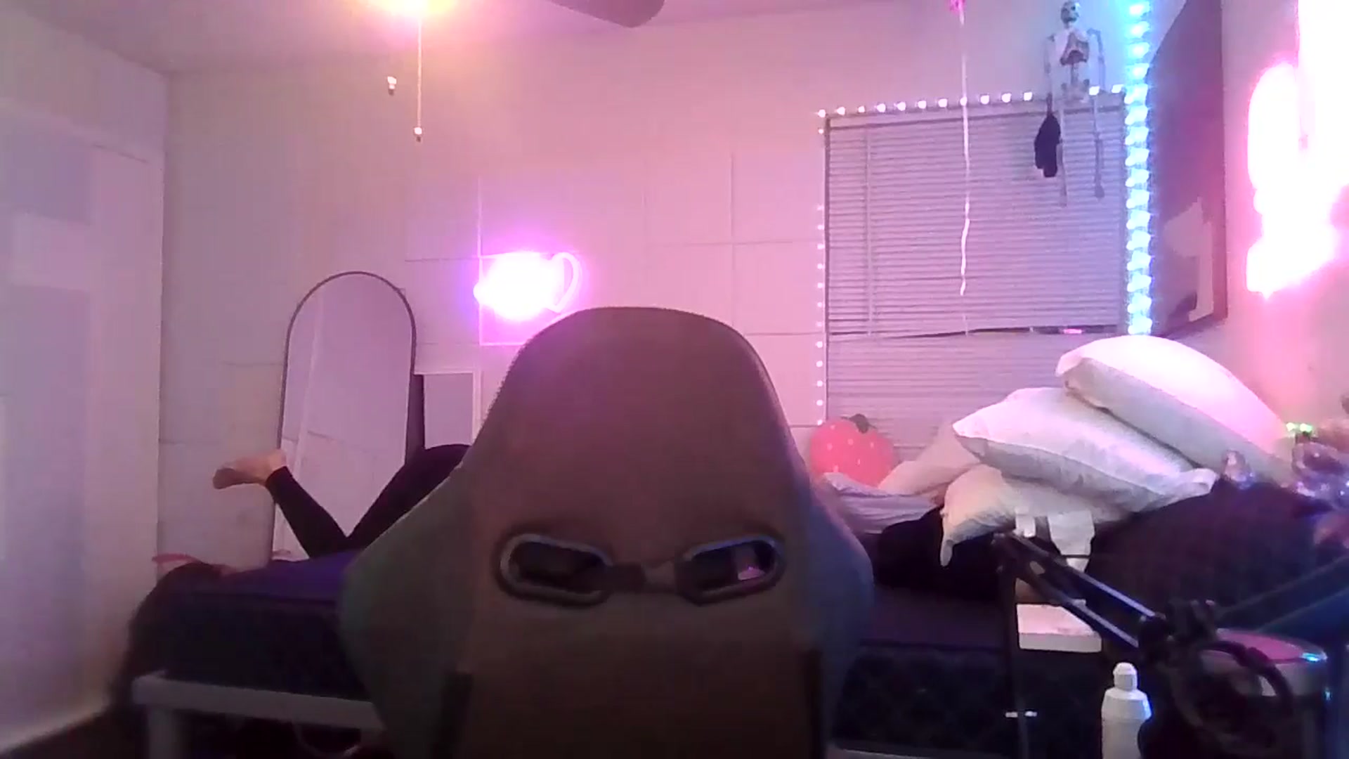 Gallery image thumbnail from PrinzessinPIA's myfreecams stream on, 03/08/2025, 09:24 image 16 of 20