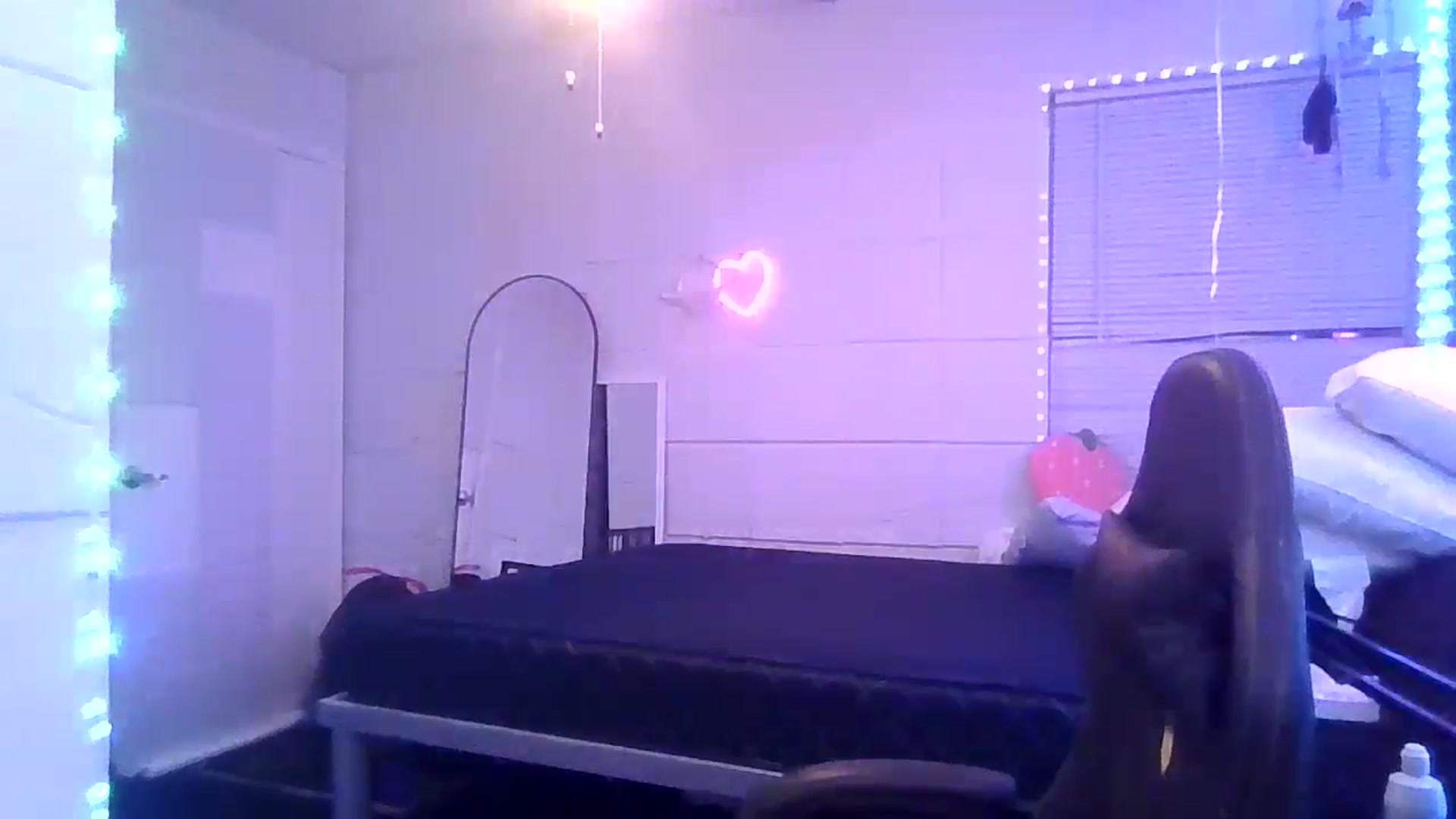 Gallery image thumbnail from PrinzessinPIA's myfreecams stream on, 03/08/2025, 09:24 image 12 of 20