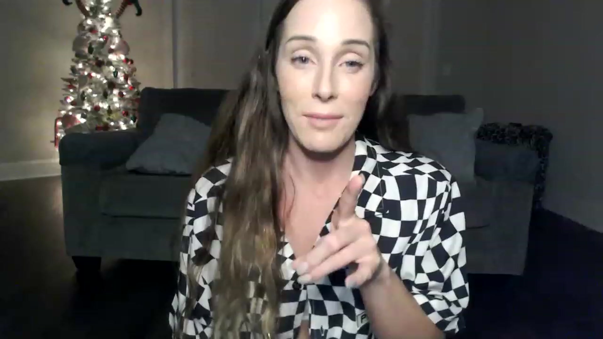 Gallery image thumbnail from PriscillaP's myfreecams stream on, 11/21/2022, 07:15 image 11 of 20