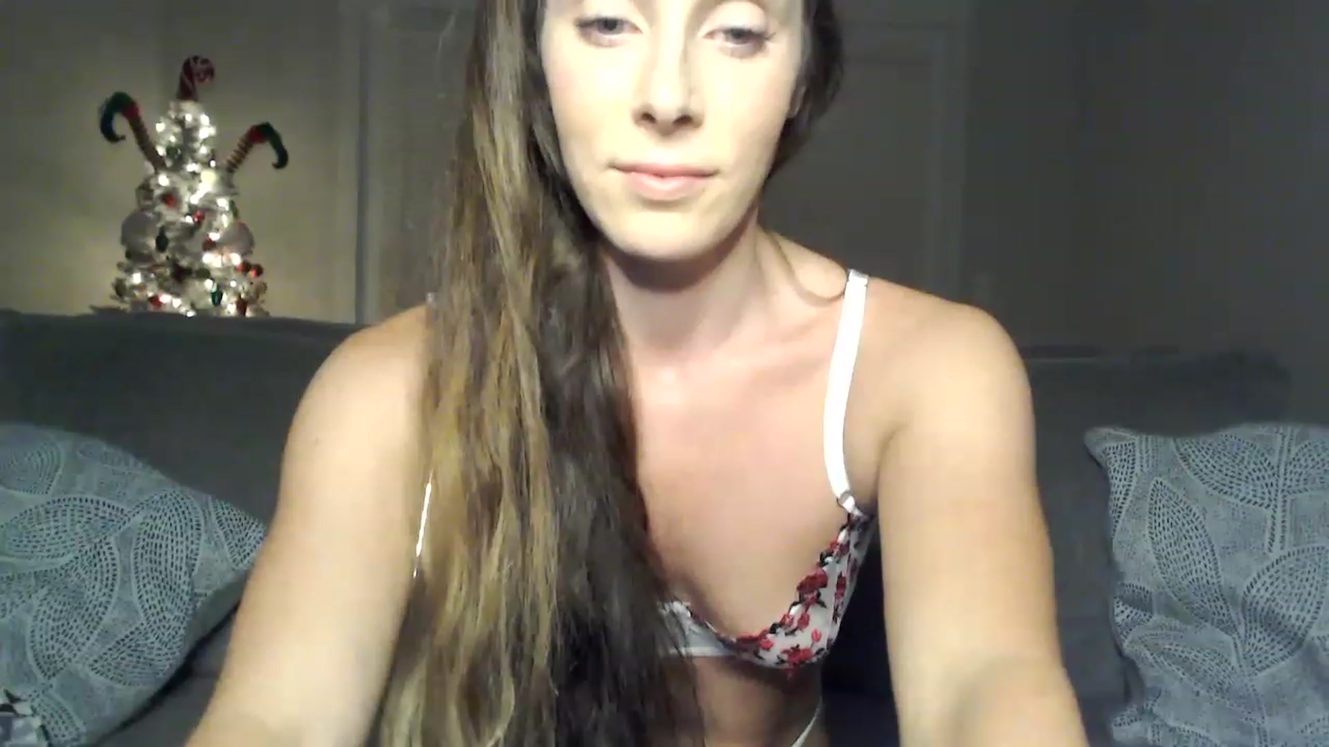 Gallery image thumbnail from PriscillaP's myfreecams stream on, 11/21/2022, 07:15 image 12 of 20