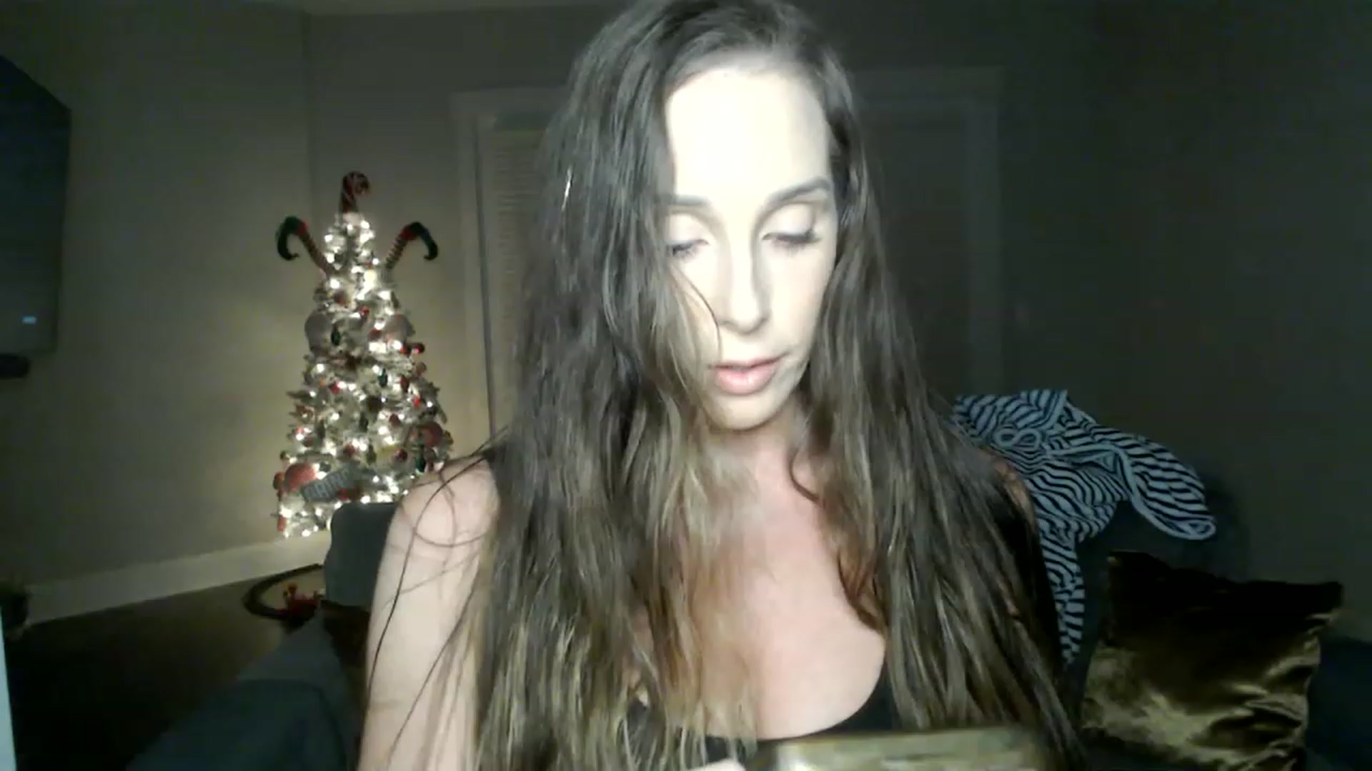 Gallery image thumbnail from PriscillaP's myfreecams stream on, 12/03/2022, 07:37 image 1 of 20