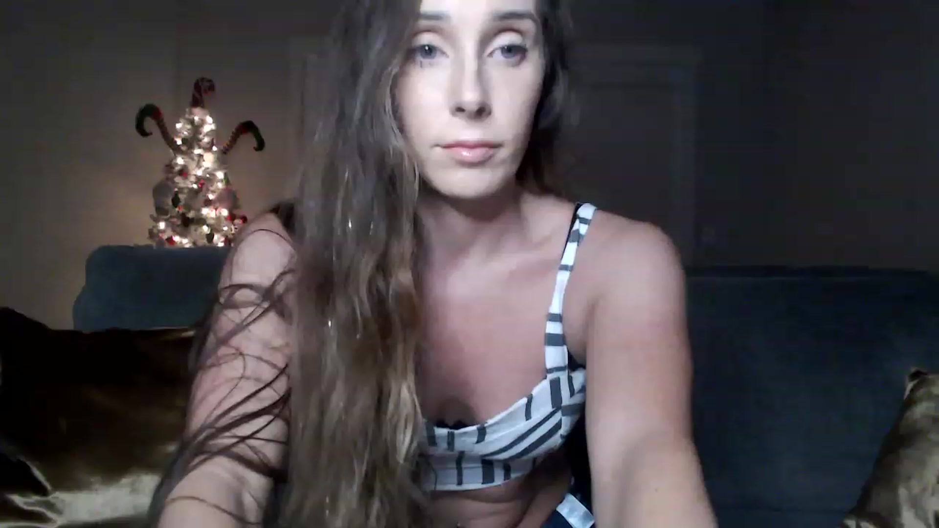 Gallery image thumbnail from PriscillaP's myfreecams stream on, 12/06/2022, 06:48 image 2 of 20