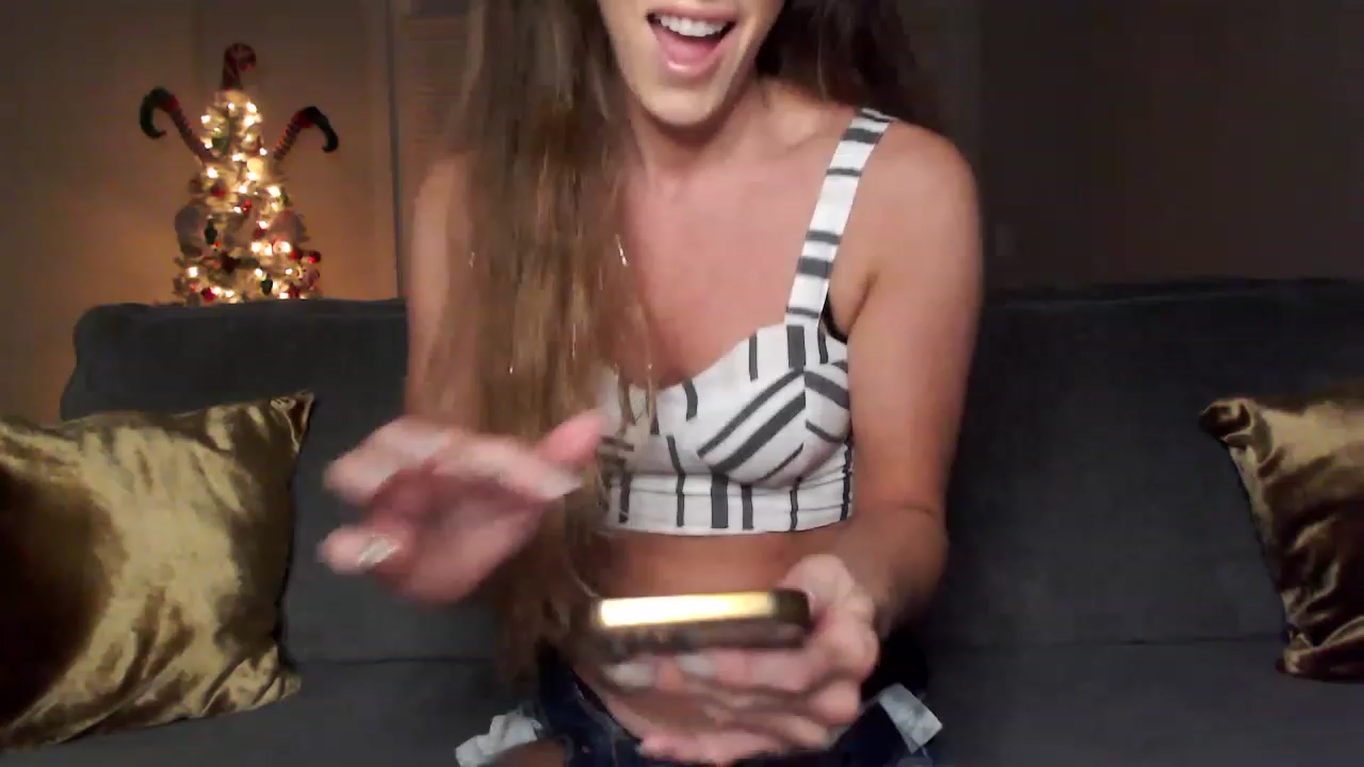 Gallery image thumbnail from PriscillaP's myfreecams stream on, 12/06/2022, 06:48 image 11 of 20