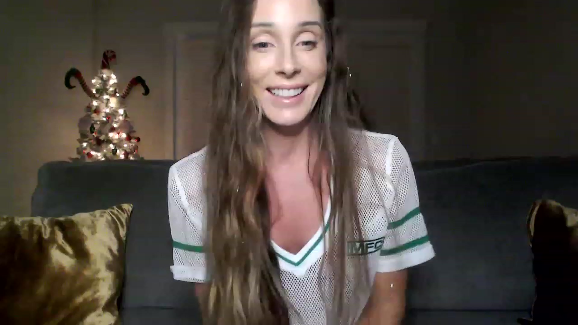 Gallery image thumbnail from PriscillaP's myfreecams stream on, 12/12/2022, 06:43 image 15 of 20