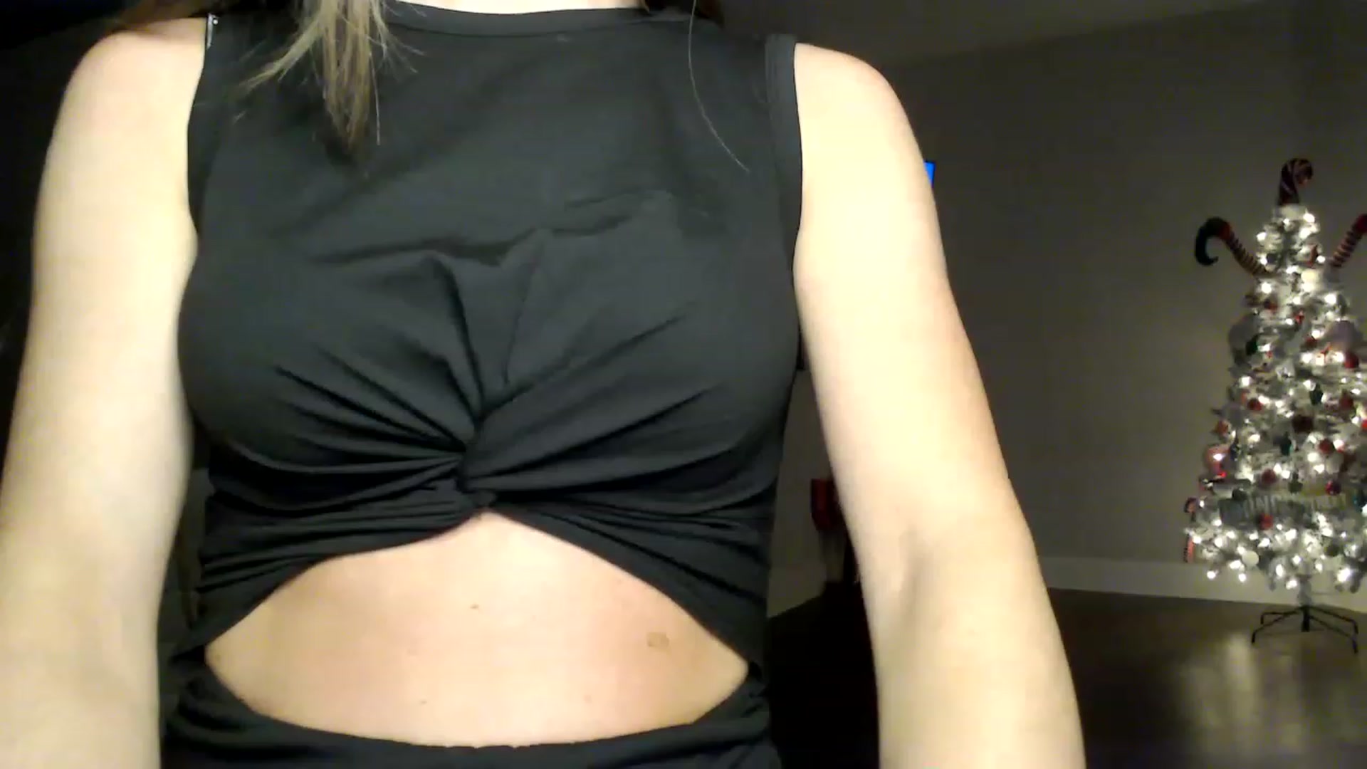 Gallery image thumbnail from PriscillaP's myfreecams stream on, 01/13/2023, 06:12 image 5 of 20