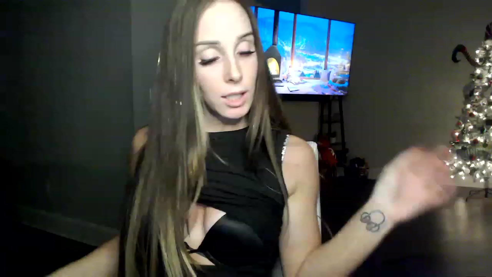 Gallery image thumbnail from PriscillaP's myfreecams stream on, 01/13/2023, 06:12 image 13 of 20