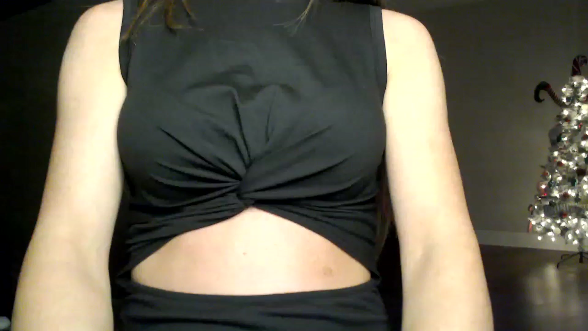 Gallery image thumbnail from PriscillaP's myfreecams stream on, 01/13/2023, 06:12 image 10 of 20