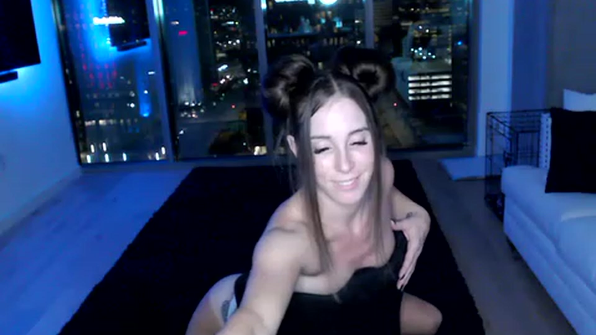 Gallery image thumbnail from PriscillaP's myfreecams stream on, 02/18/2023, 08:04 image 18 of 20