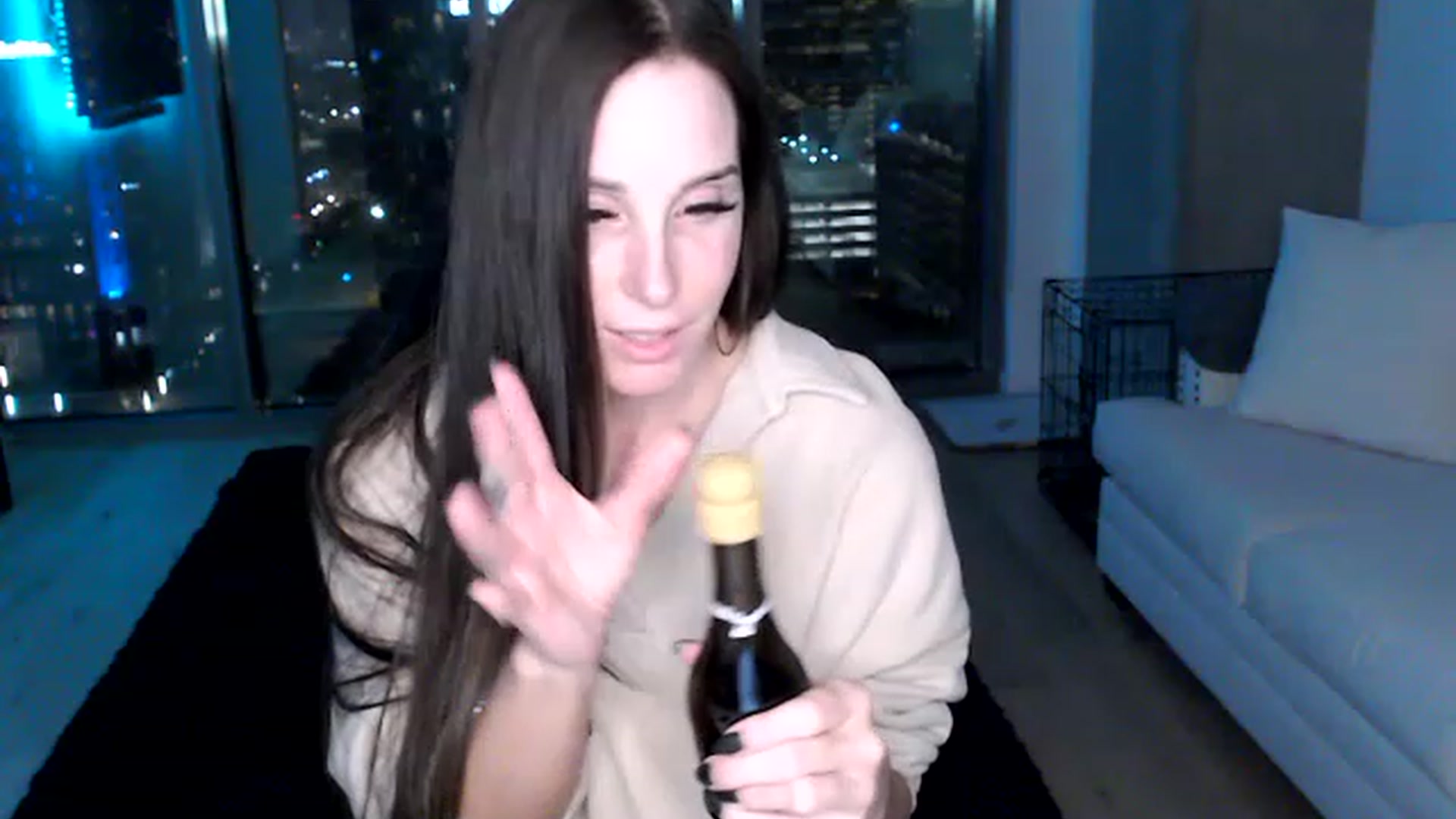 Gallery image thumbnail from PriscillaP's myfreecams stream on, 03/09/2023, 07:29 image 7 of 20