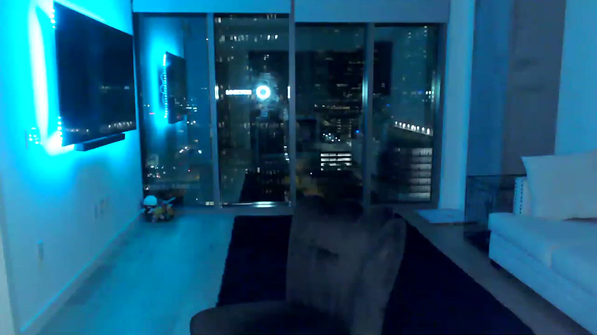 Gallery image thumbnail from PriscillaP's myfreecams stream on, 05/29/2023, 05:15 image 19 of 20