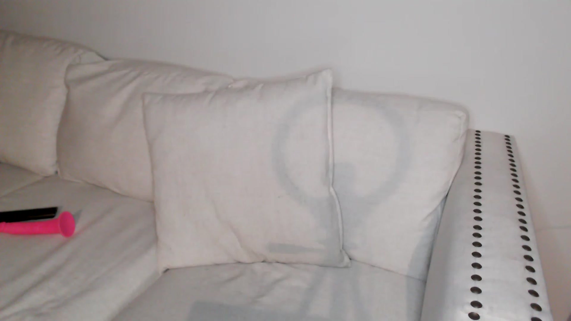 Gallery image thumbnail from PriscillaP's myfreecams stream on, 06/19/2023, 08:05 image 17 of 20