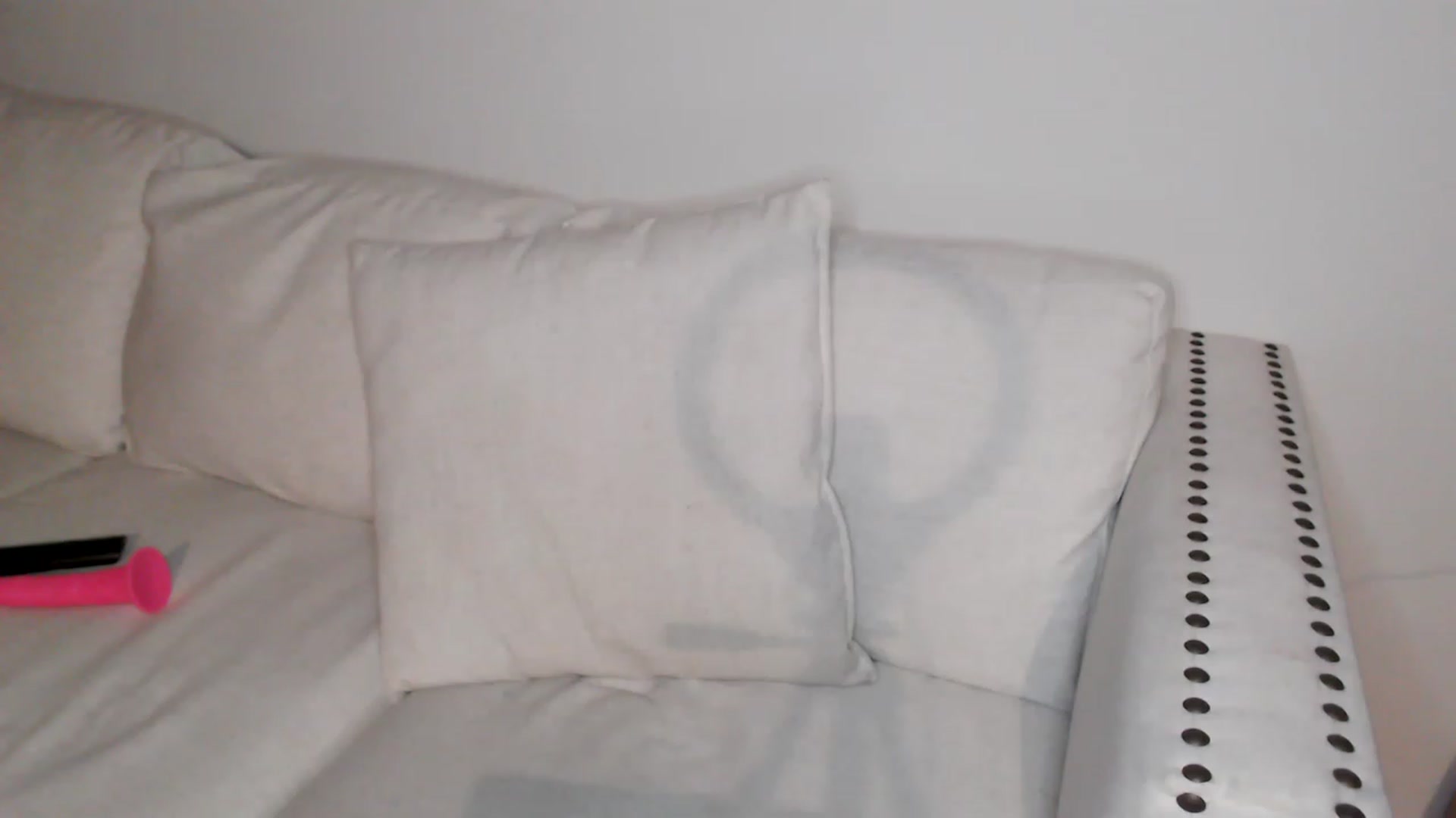 Gallery image thumbnail from PriscillaP's myfreecams stream on, 06/19/2023, 08:05 image 16 of 20