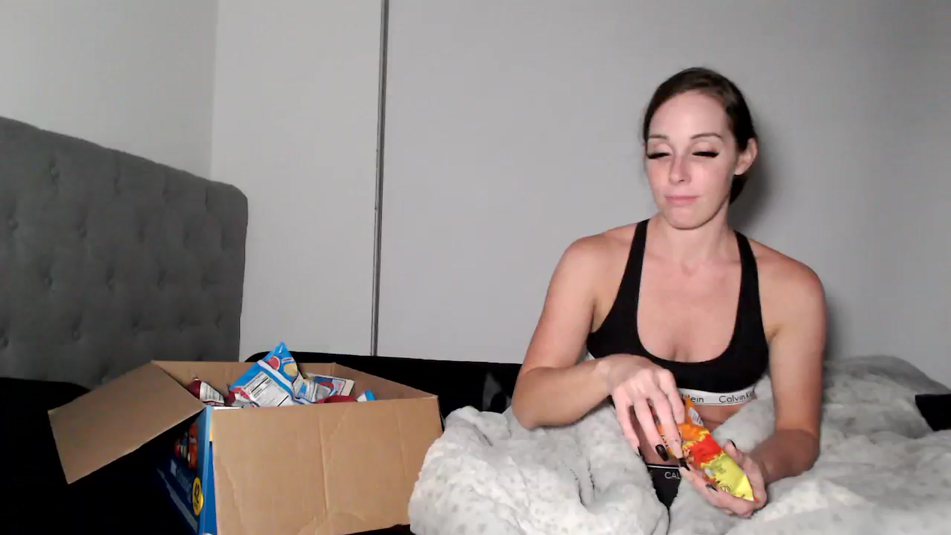 Gallery image thumbnail from PriscillaP's myfreecams stream on, 06/29/2023, 06:41 image 5 of 20