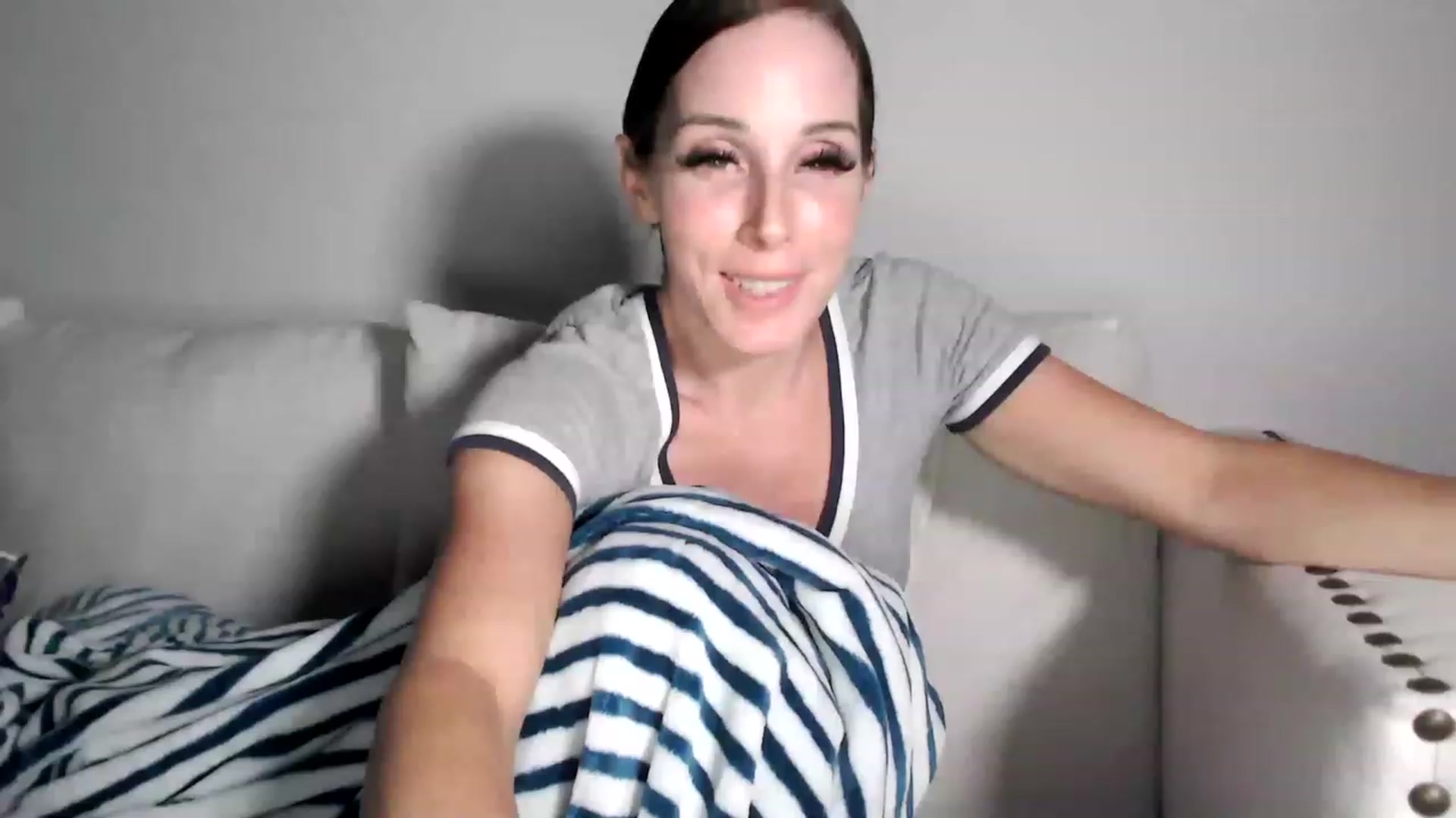 Gallery image thumbnail from PriscillaP's myfreecams stream on, 07/06/2023, 06:23 image 2 of 20