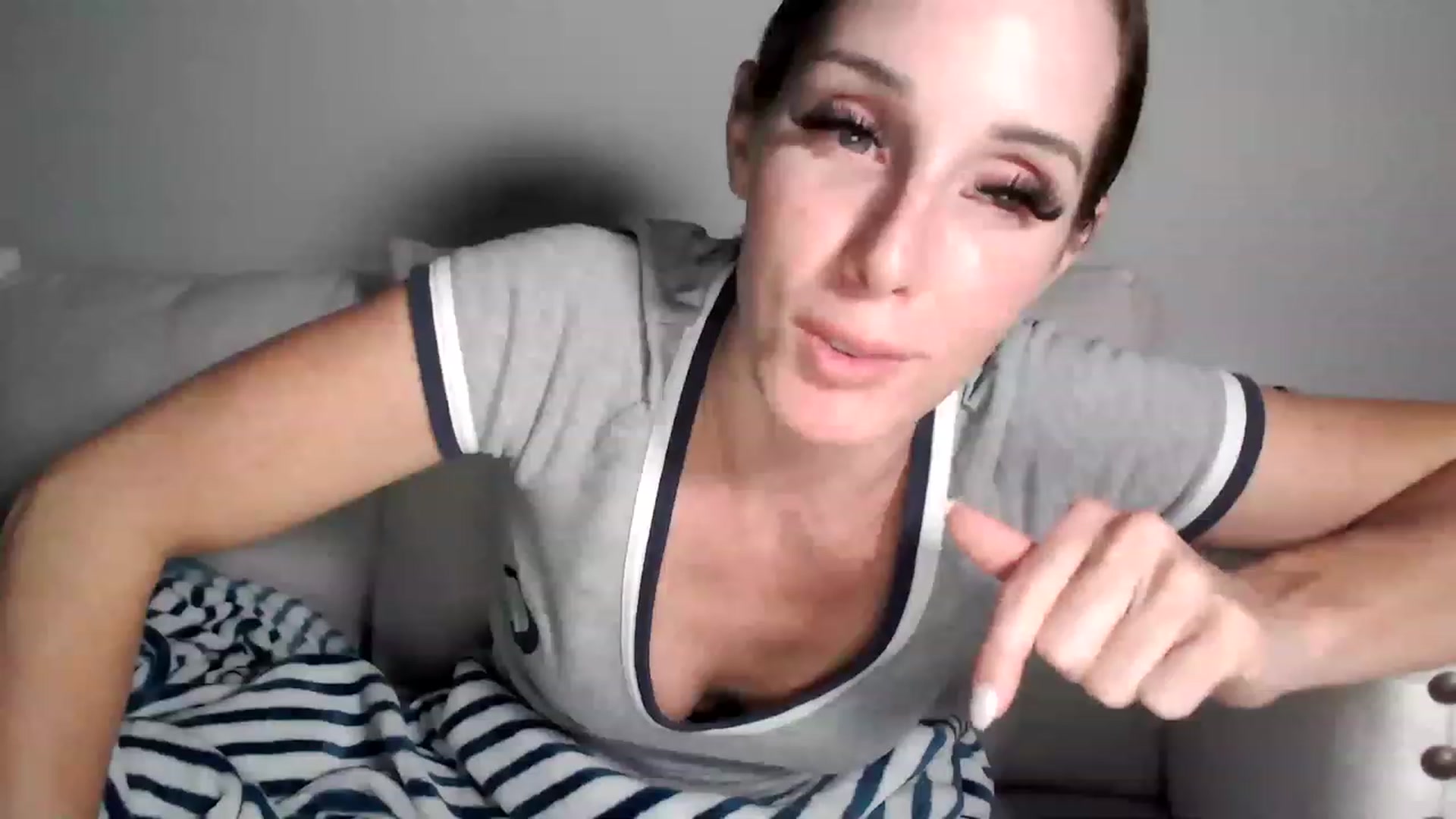 Gallery image thumbnail from PriscillaP's myfreecams stream on, 07/06/2023, 06:23 image 12 of 20