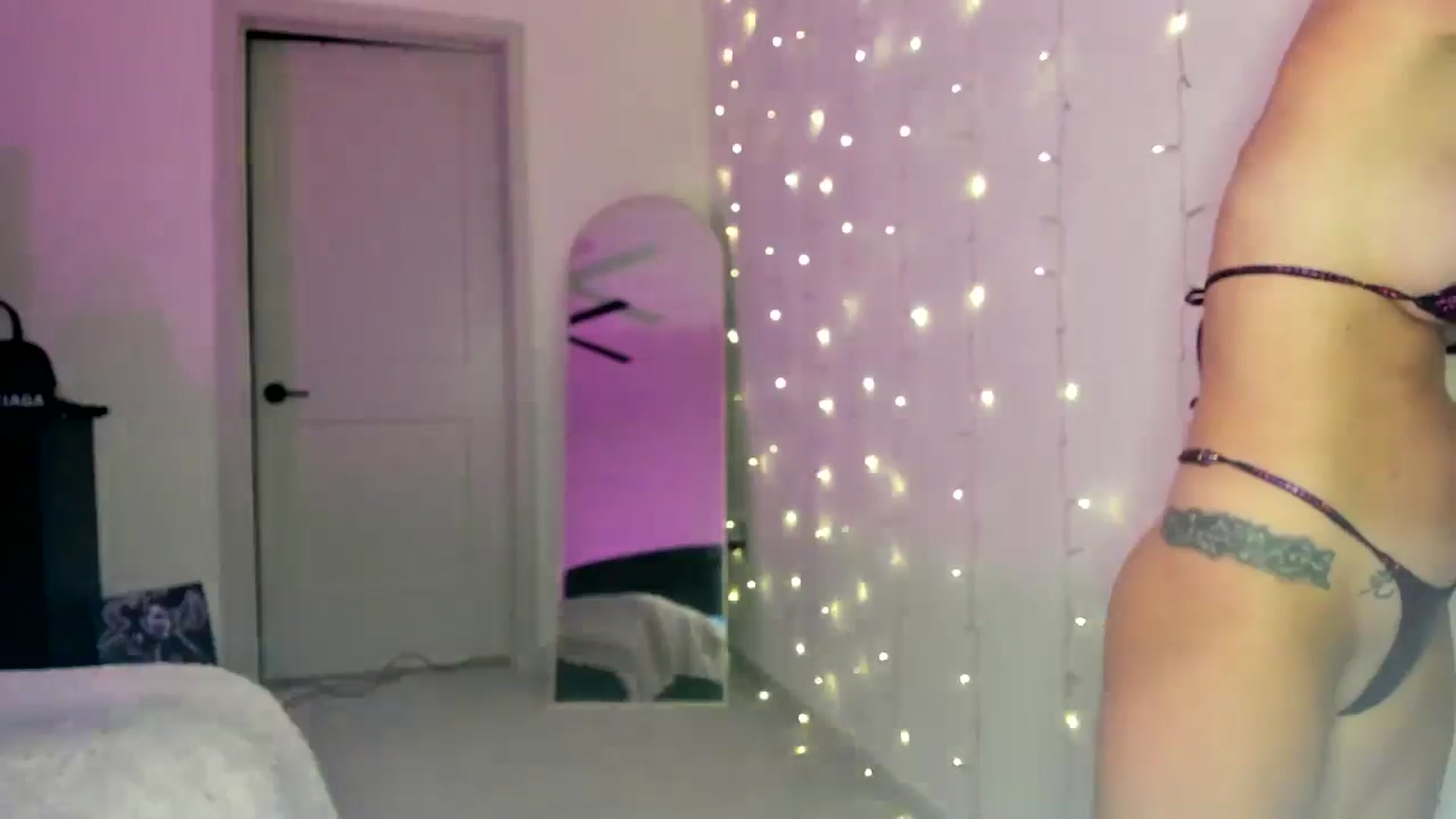 Gallery image thumbnail from PriscillaP's myfreecams stream on, 08/11/2024, 06:14 image 18 of 20