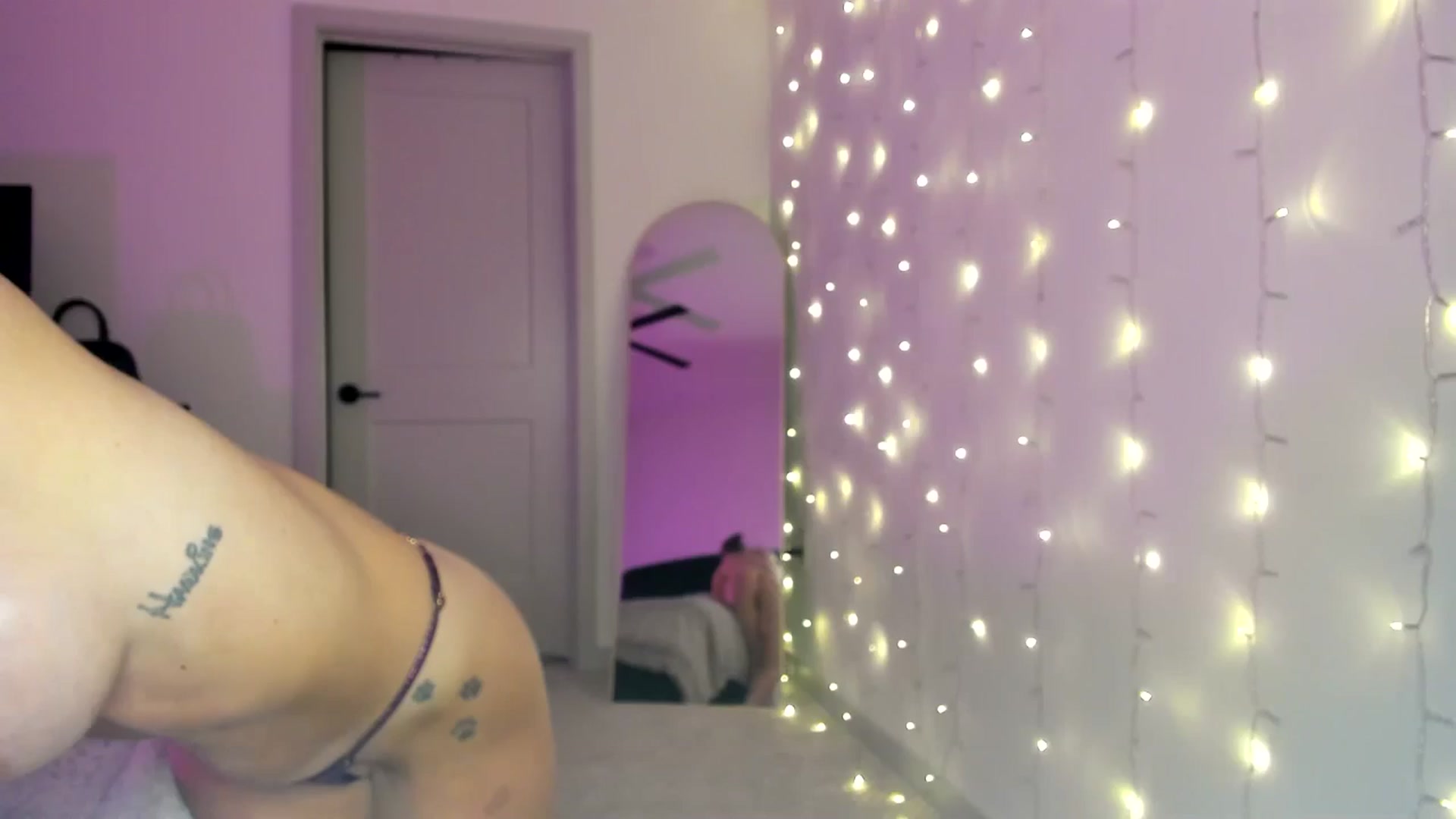 Gallery image thumbnail from PriscillaP's myfreecams stream on, 08/11/2024, 06:14 image 20 of 20