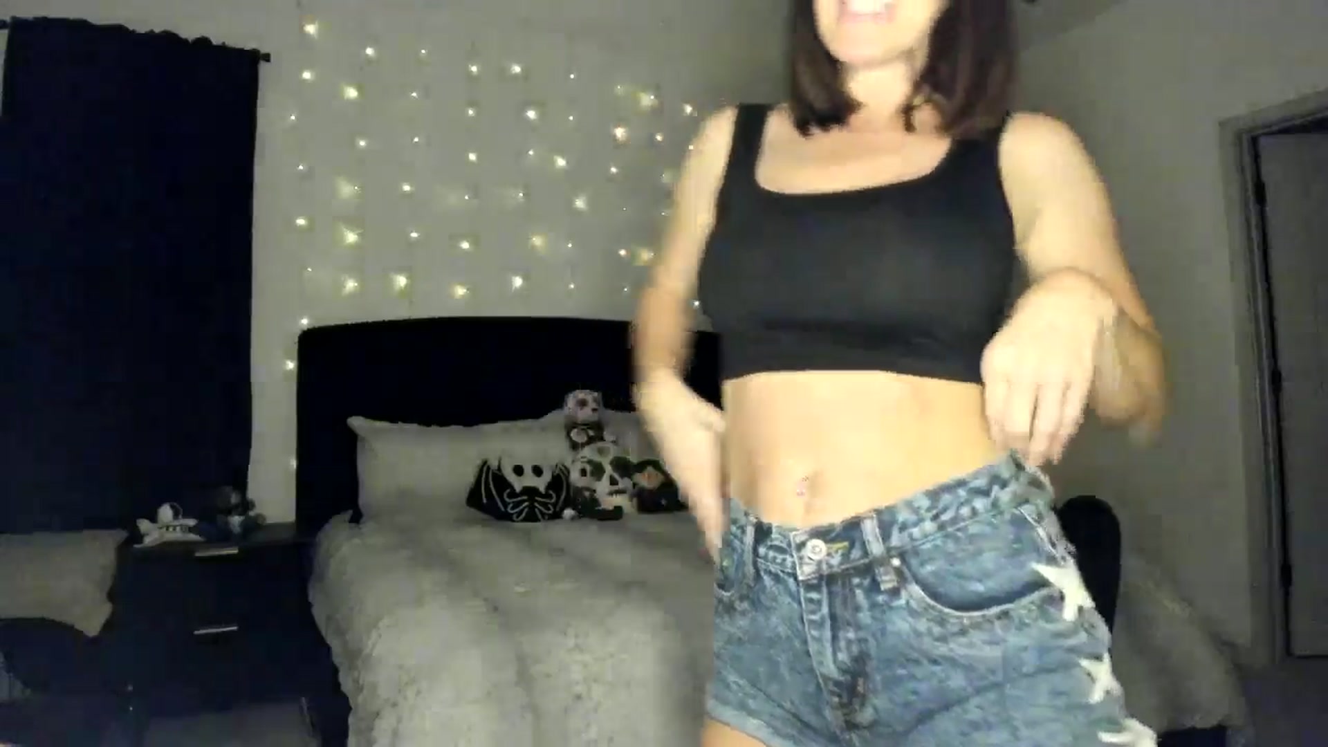 Gallery image thumbnail from PriscillaP's myfreecams stream on, 09/30/2024, 03:28 image 7 of 20