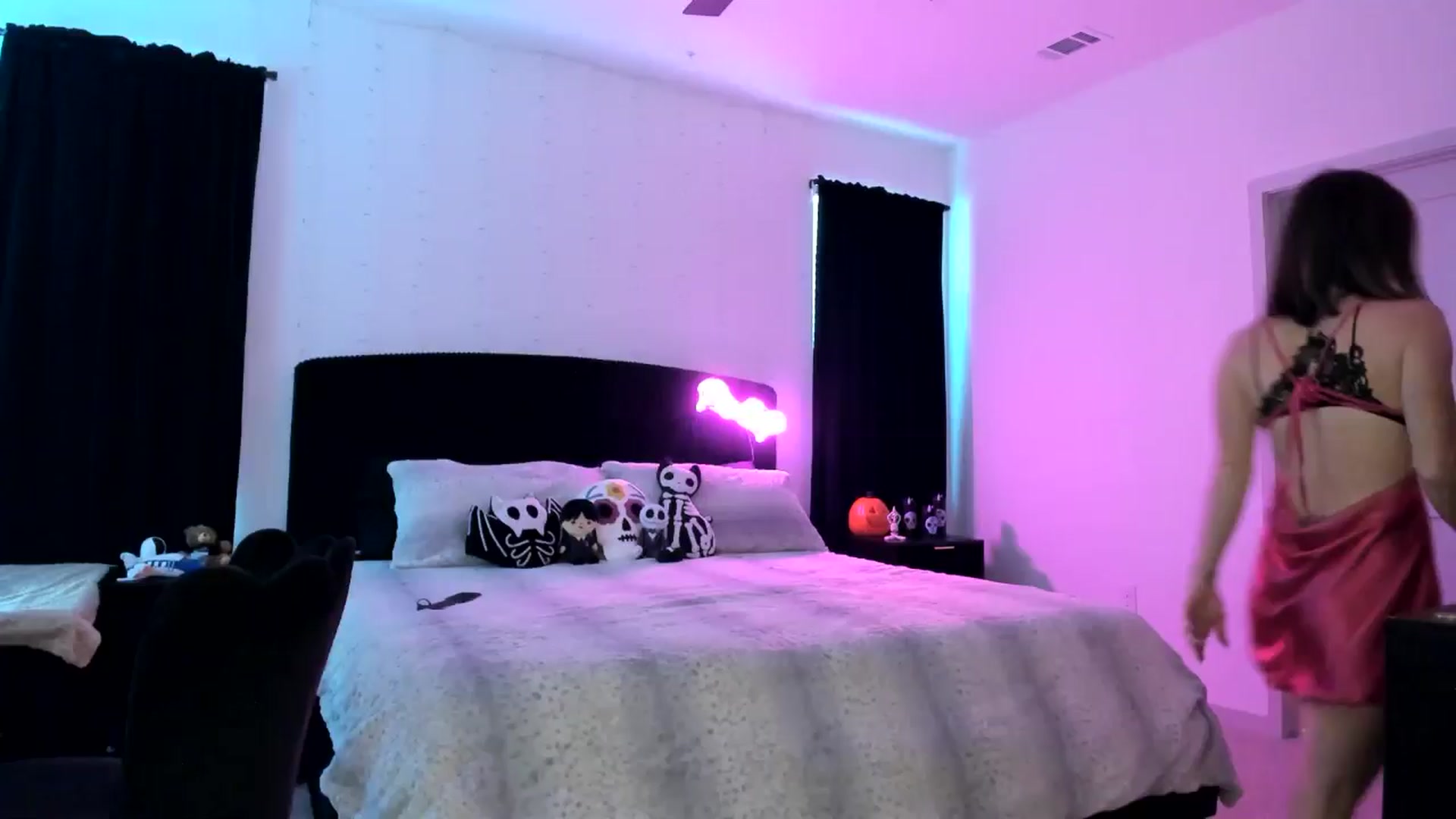 Gallery image thumbnail from PriscillaP's myfreecams stream on, 10/02/2024, 14:10 image 1 of 20