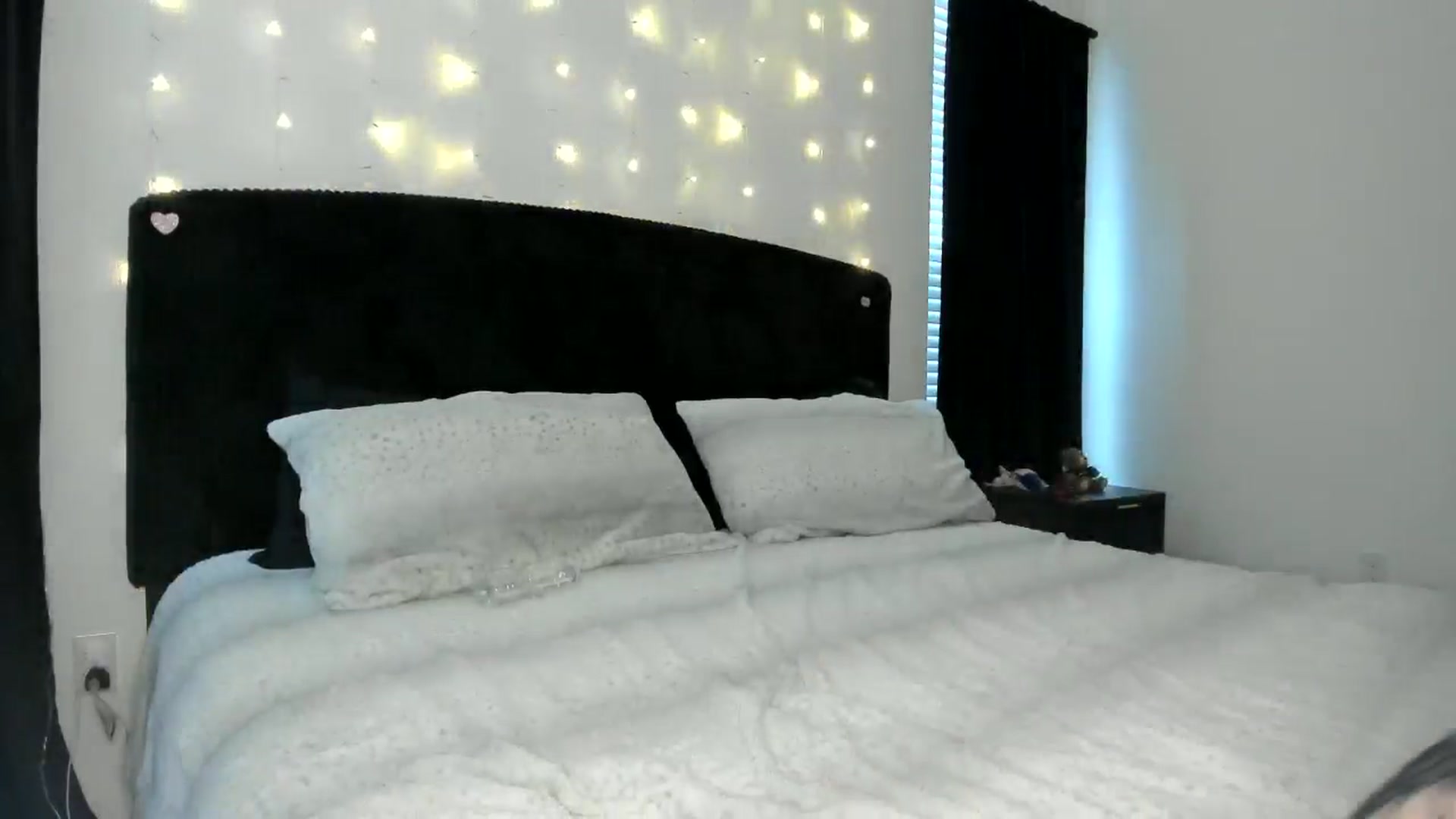 Gallery image thumbnail from PriscillaP's myfreecams stream on, 02/04/2025, 16:19 image 9 of 20