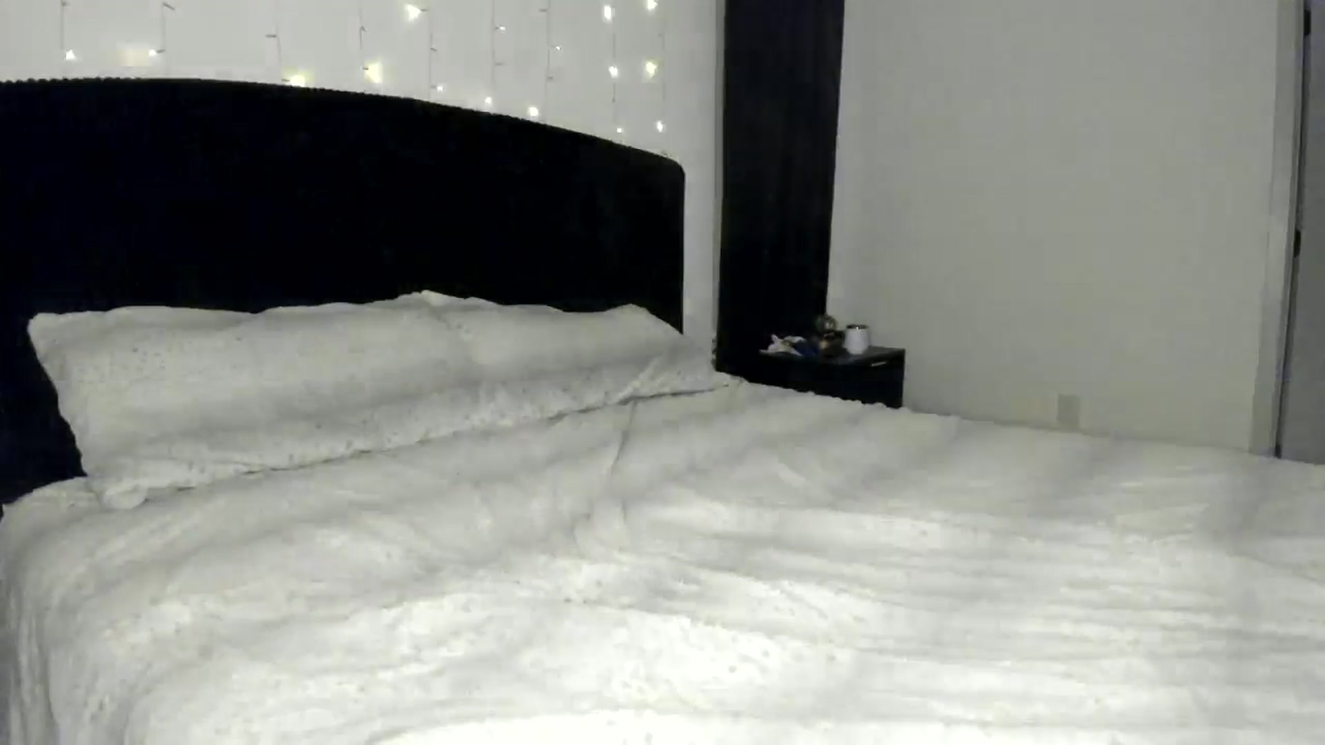 Gallery image thumbnail from PriscillaP's myfreecams stream on, 02/22/2025, 04:25 image 9 of 20
