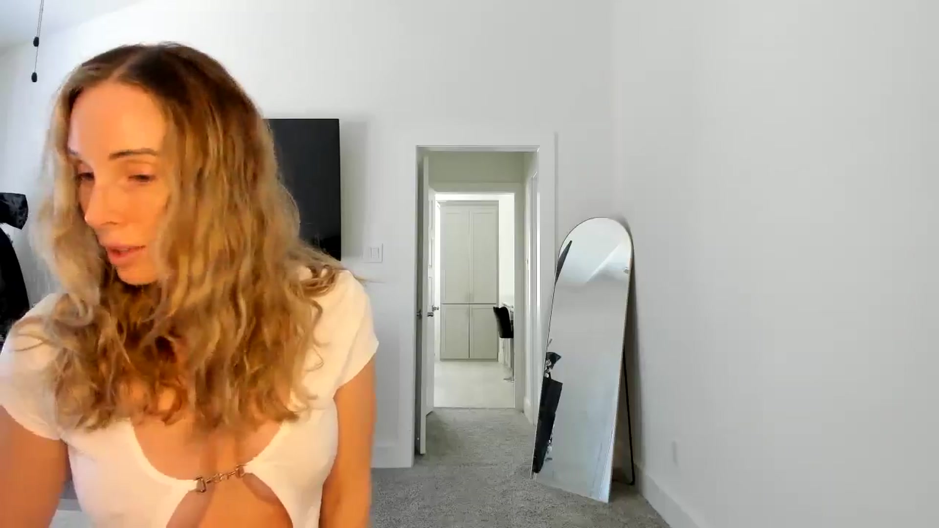Gallery image thumbnail from PriscillaP's myfreecams stream on, 11/11/2025, 17:47 image 2 of 20