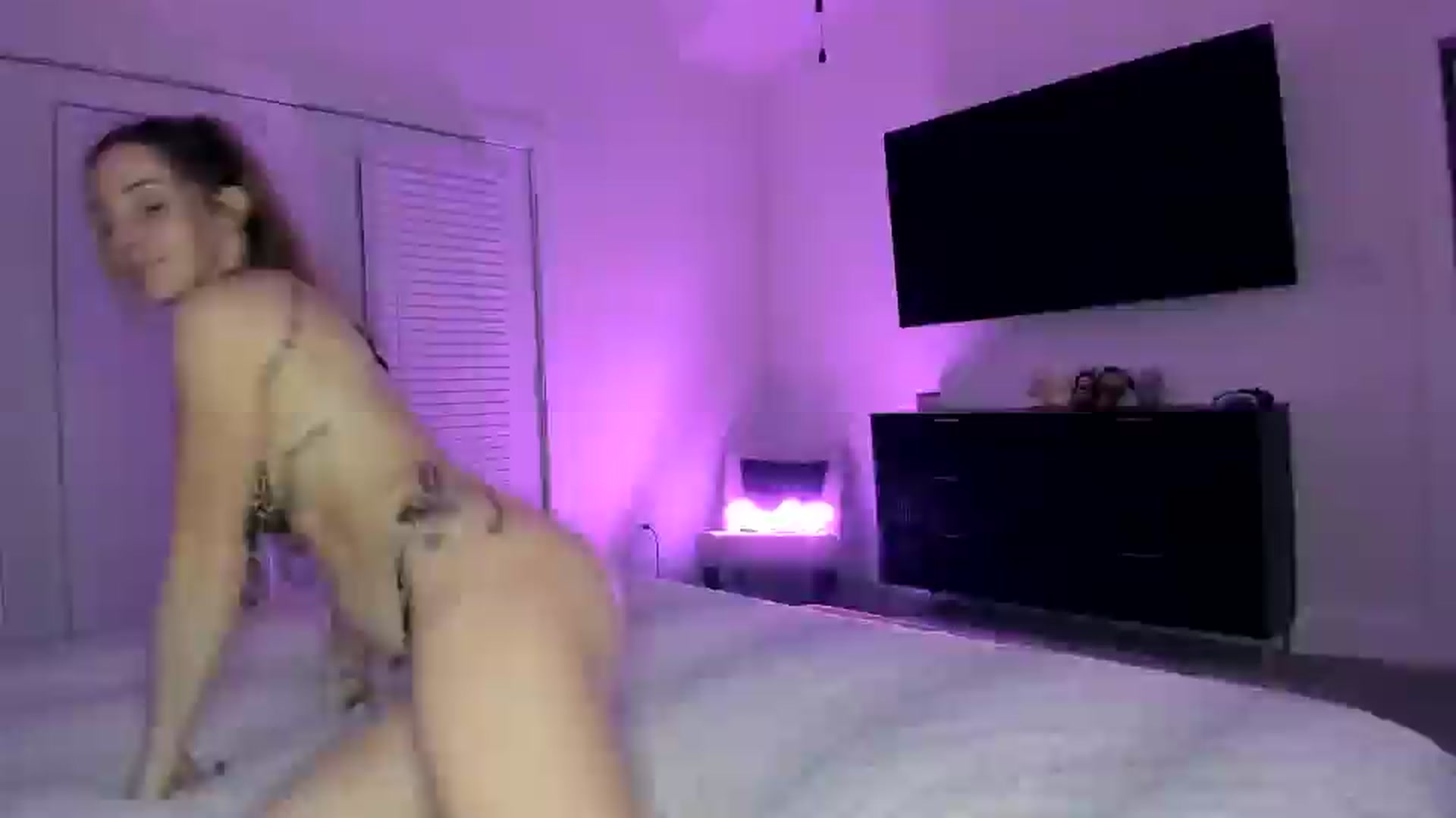 Gallery image thumbnail from PriscillaP's myfreecams stream on, 02/24/2026, 04:07 image 5 of 20