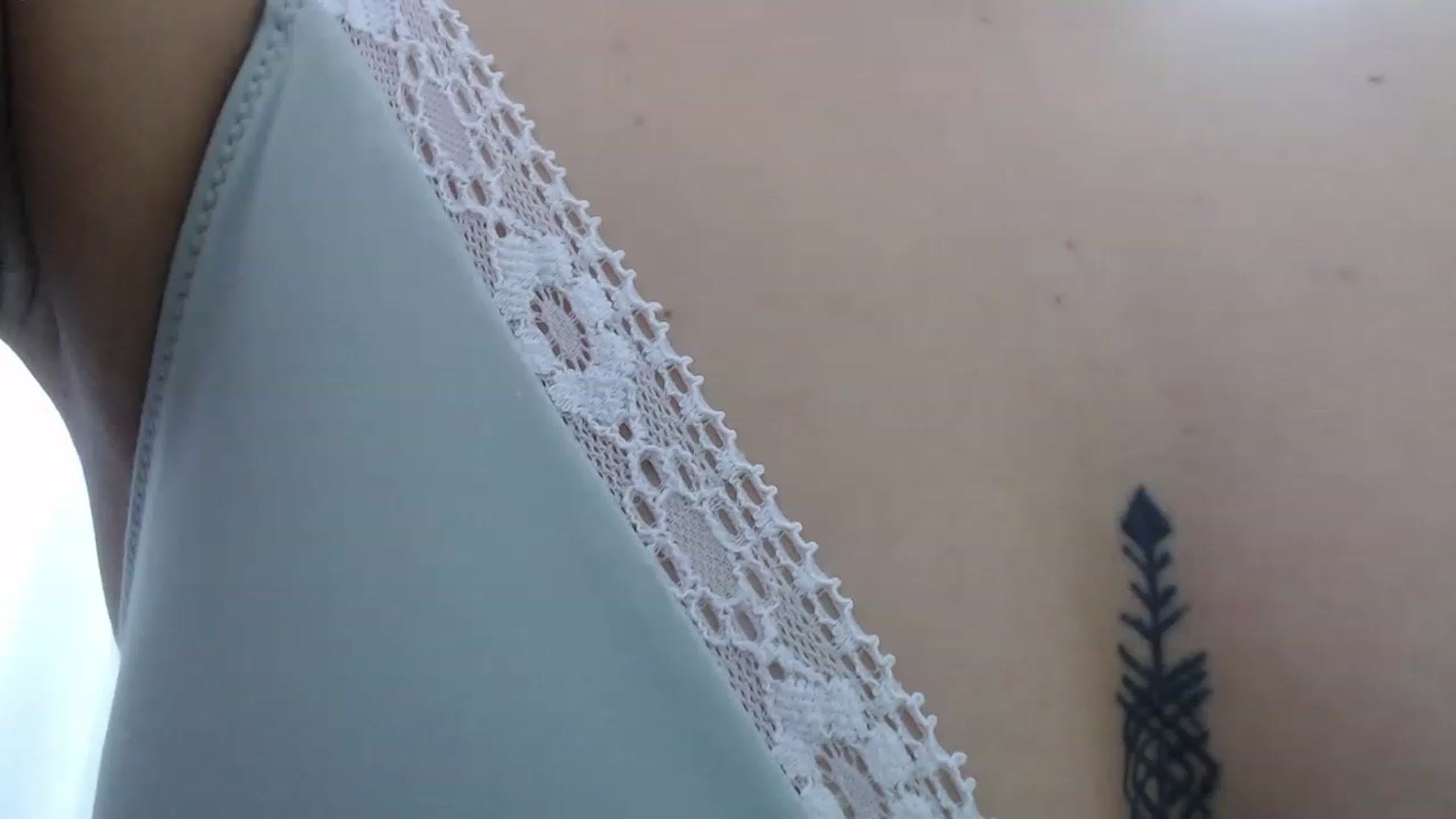 Gallery image thumbnail from Priscilla_br's myfreecams stream on, 12/18/2022, 13:29 image 2 of 20