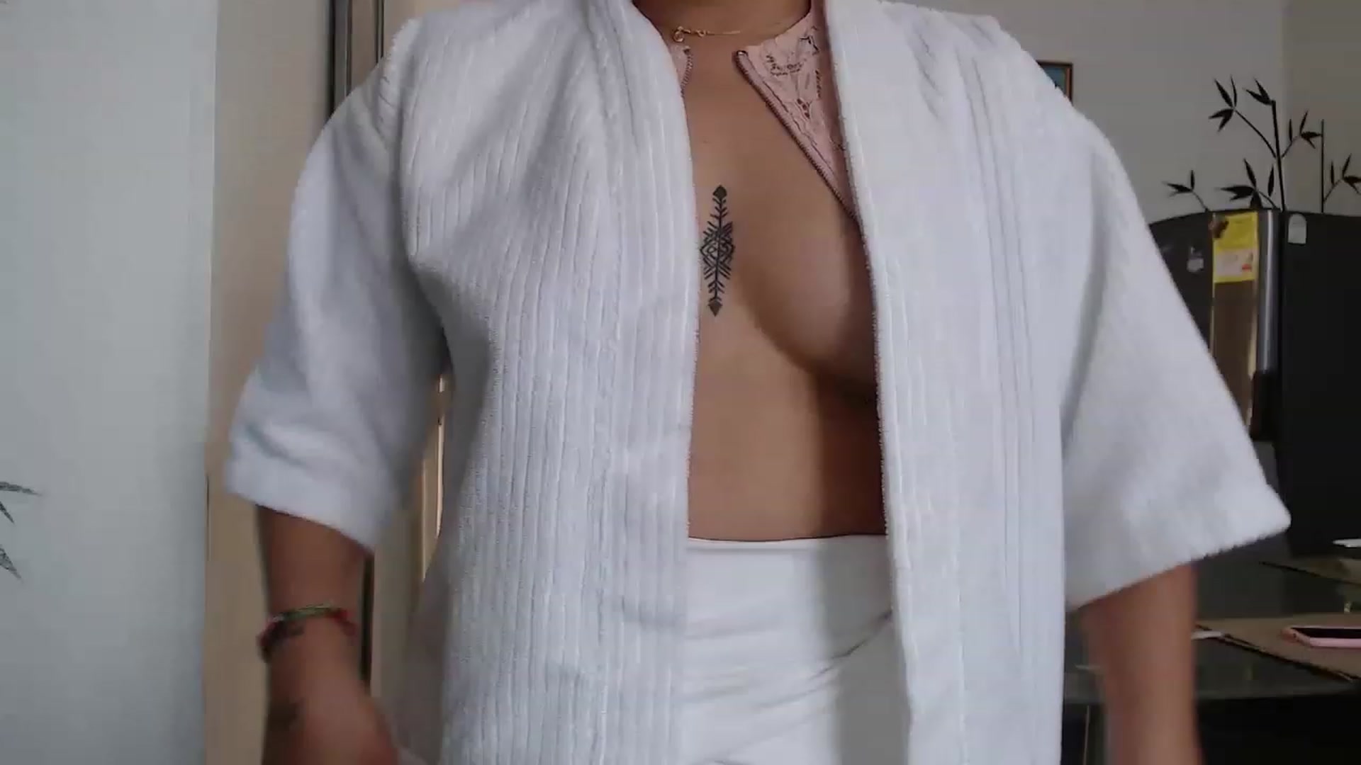 Gallery image thumbnail from Priscilla_br's myfreecams stream on, 12/18/2022, 16:19 image 5 of 20