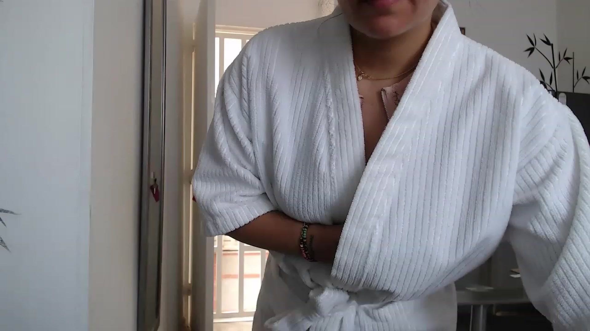 Gallery image thumbnail from Priscilla_br's myfreecams stream on, 12/18/2022, 16:19 image 9 of 20